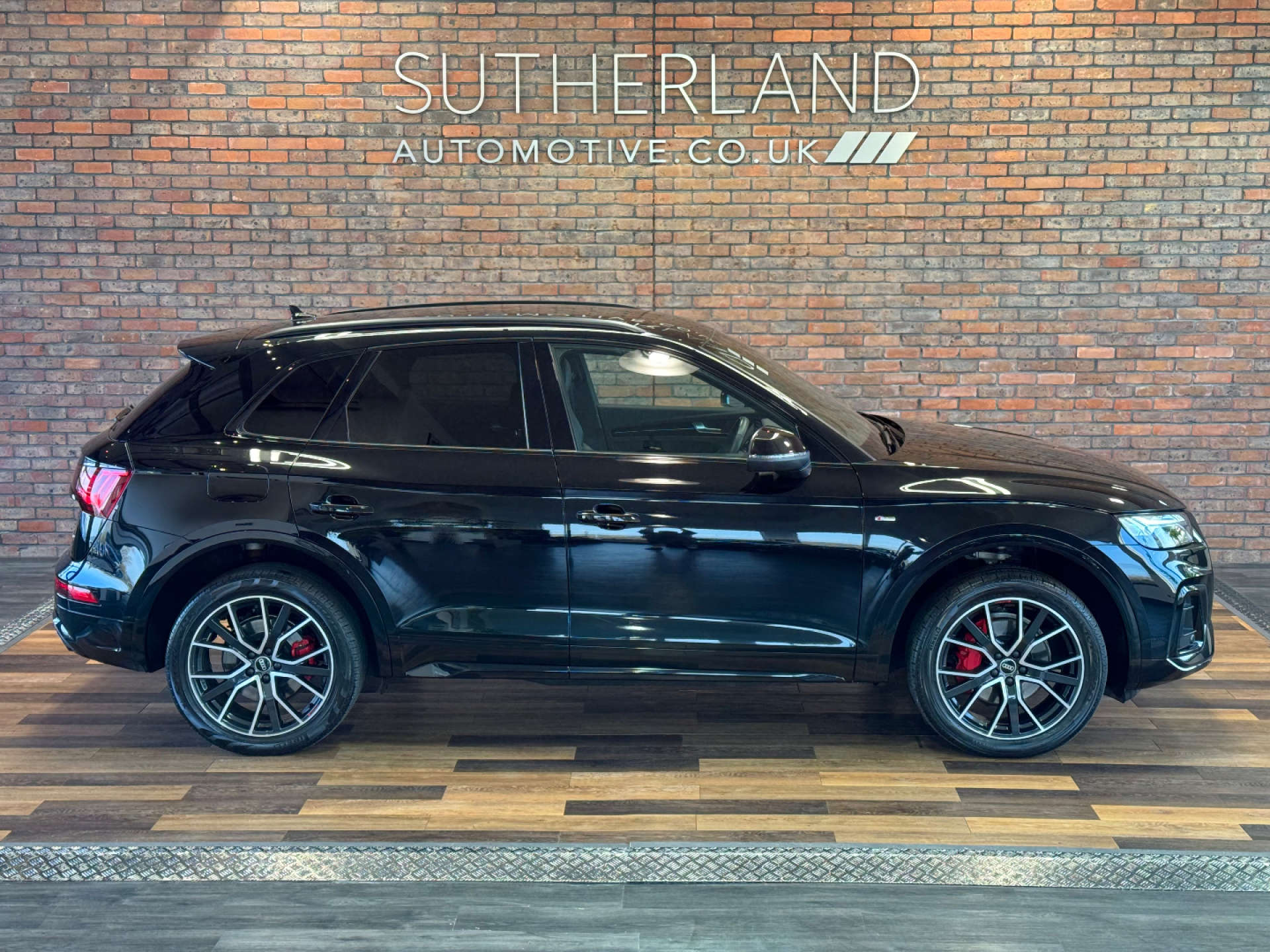 AUDI Q5 2.0 Q5 S Line Edition 1 40 TDI MHEV Quattro Semi-Auto 4WD 5dr #3