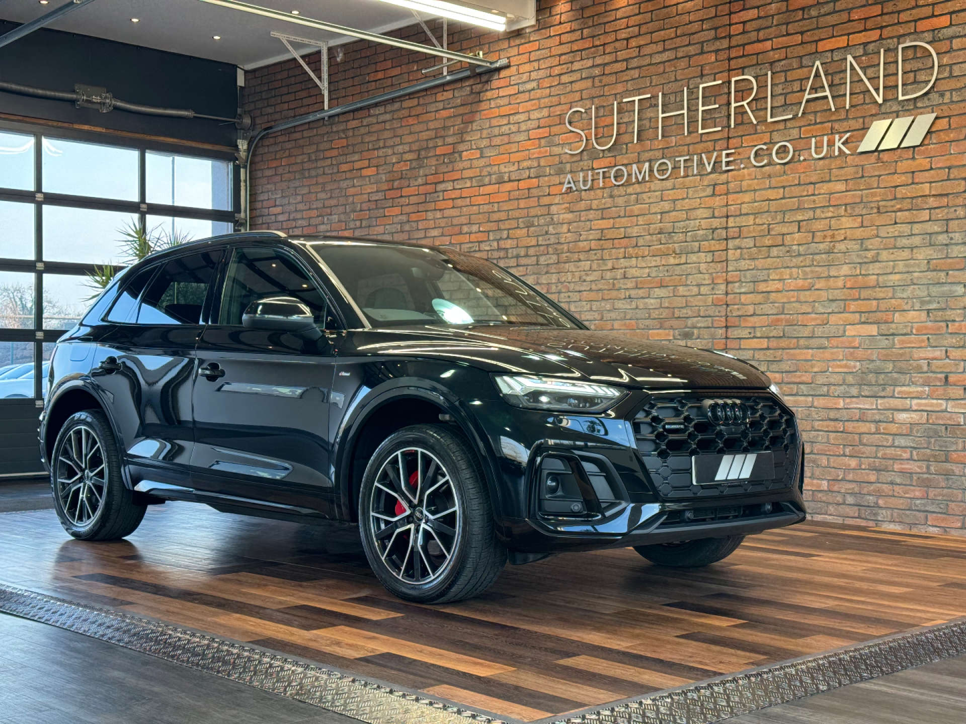 AUDI Q5 2.0 Q5 S Line Edition 1 40 TDI MHEV Quattro Semi-Auto 4WD 5dr #4