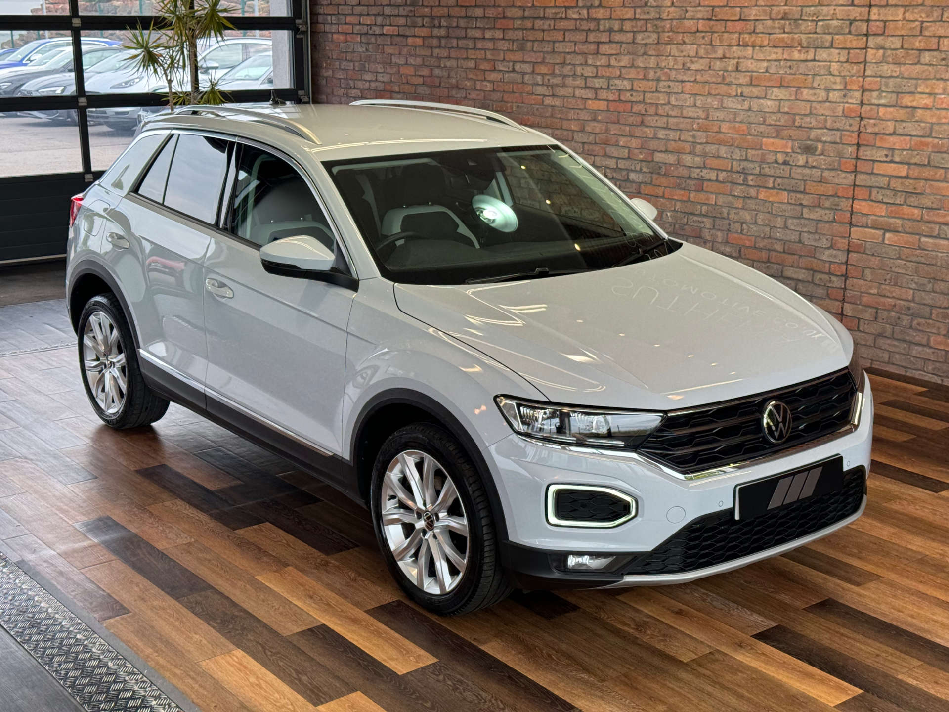 VOLKSWAGEN T-ROC 1.5 T-Roc SEL TSI Evo 5dr #5