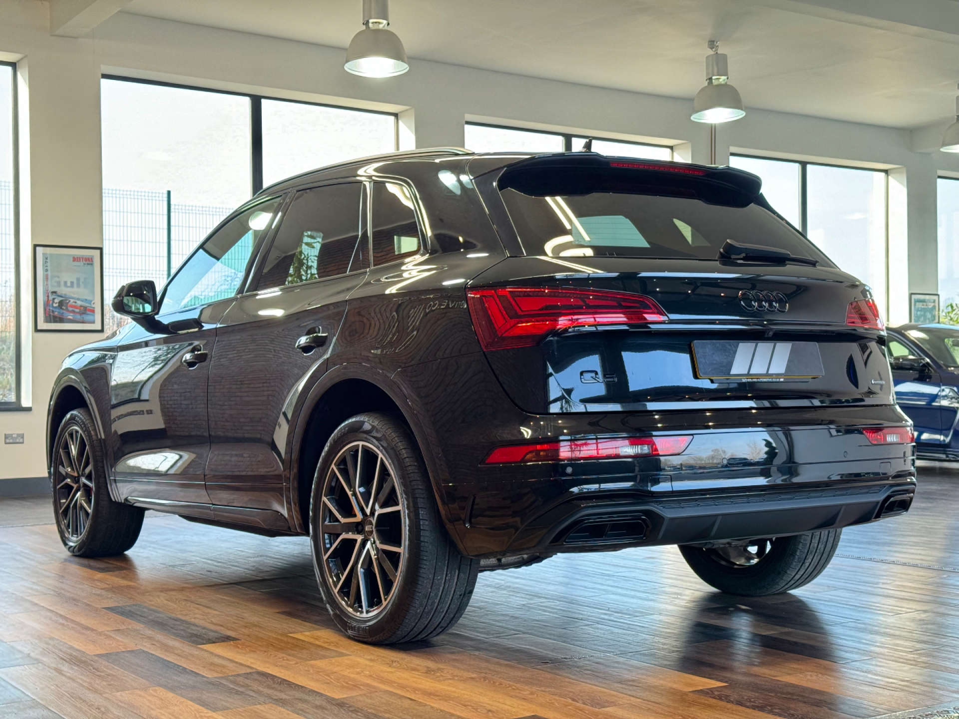 AUDI Q5 2.0 Q5 S Line Edition 1 40 TDI MHEV Quattro Semi-Auto 4WD 5dr #10