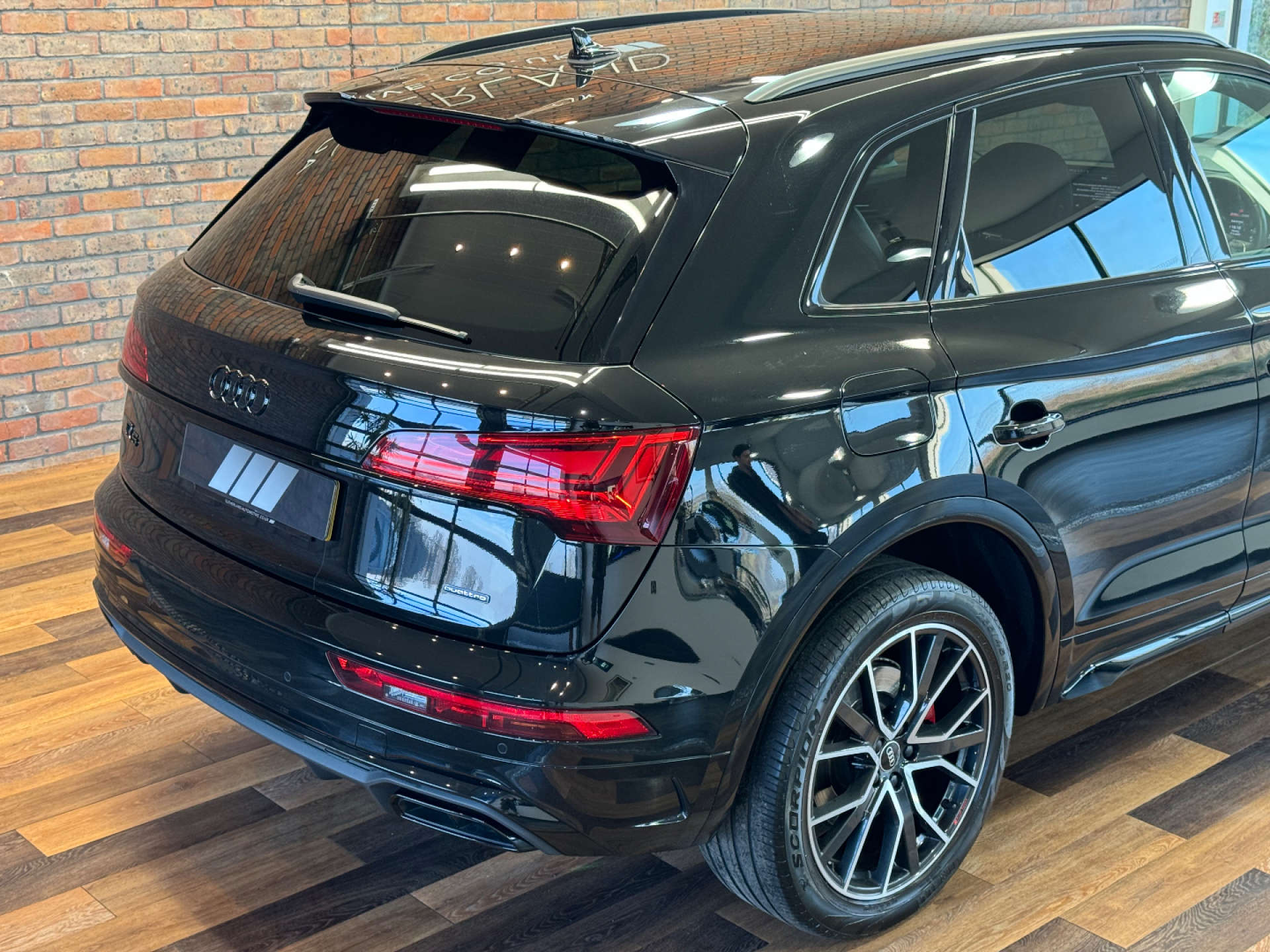 AUDI Q5 2.0 Q5 S Line Edition 1 40 TDI MHEV Quattro Semi-Auto 4WD 5dr #24