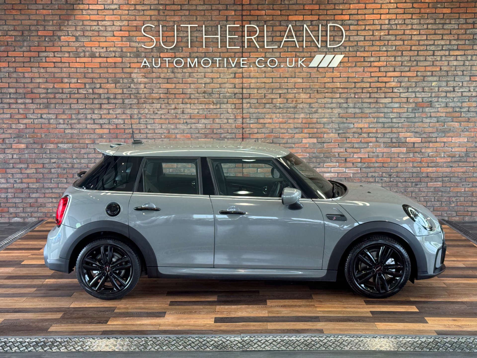 MINI HATCH 2.0 Cooper S Sport 5dr #3