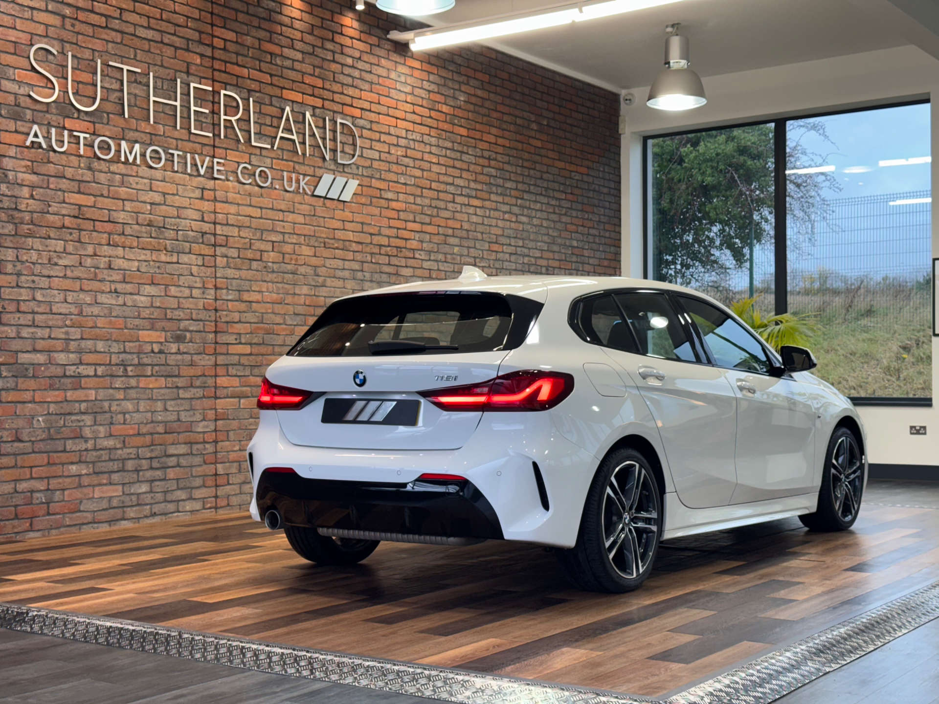 BMW 1 SERIES 1.5 118I M Sport Auto 5dr #5