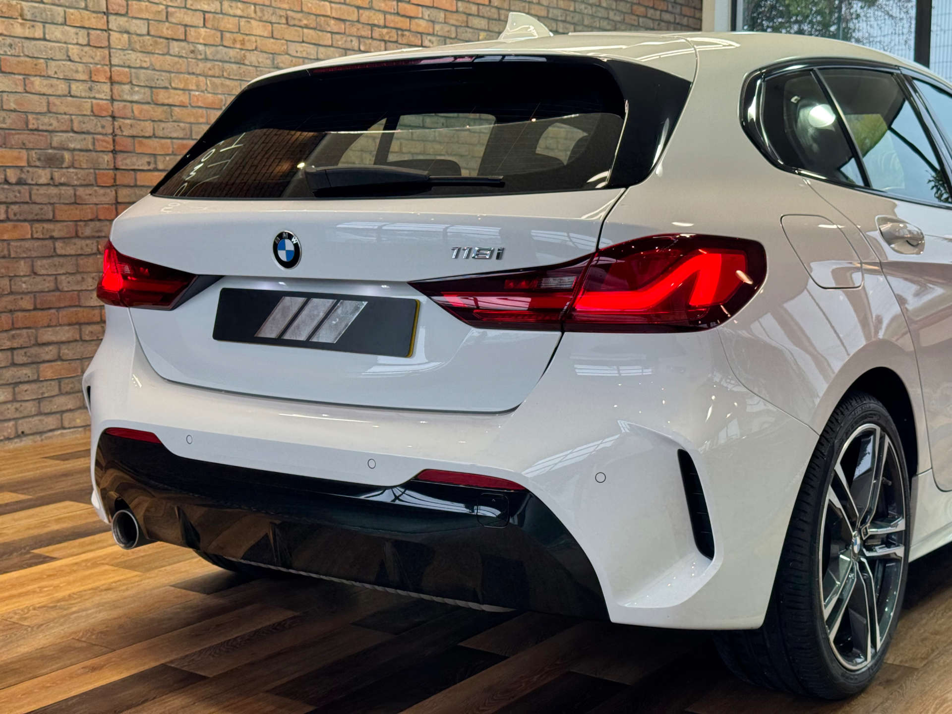 BMW 1 SERIES 1.5 118I M Sport Auto 5dr #15