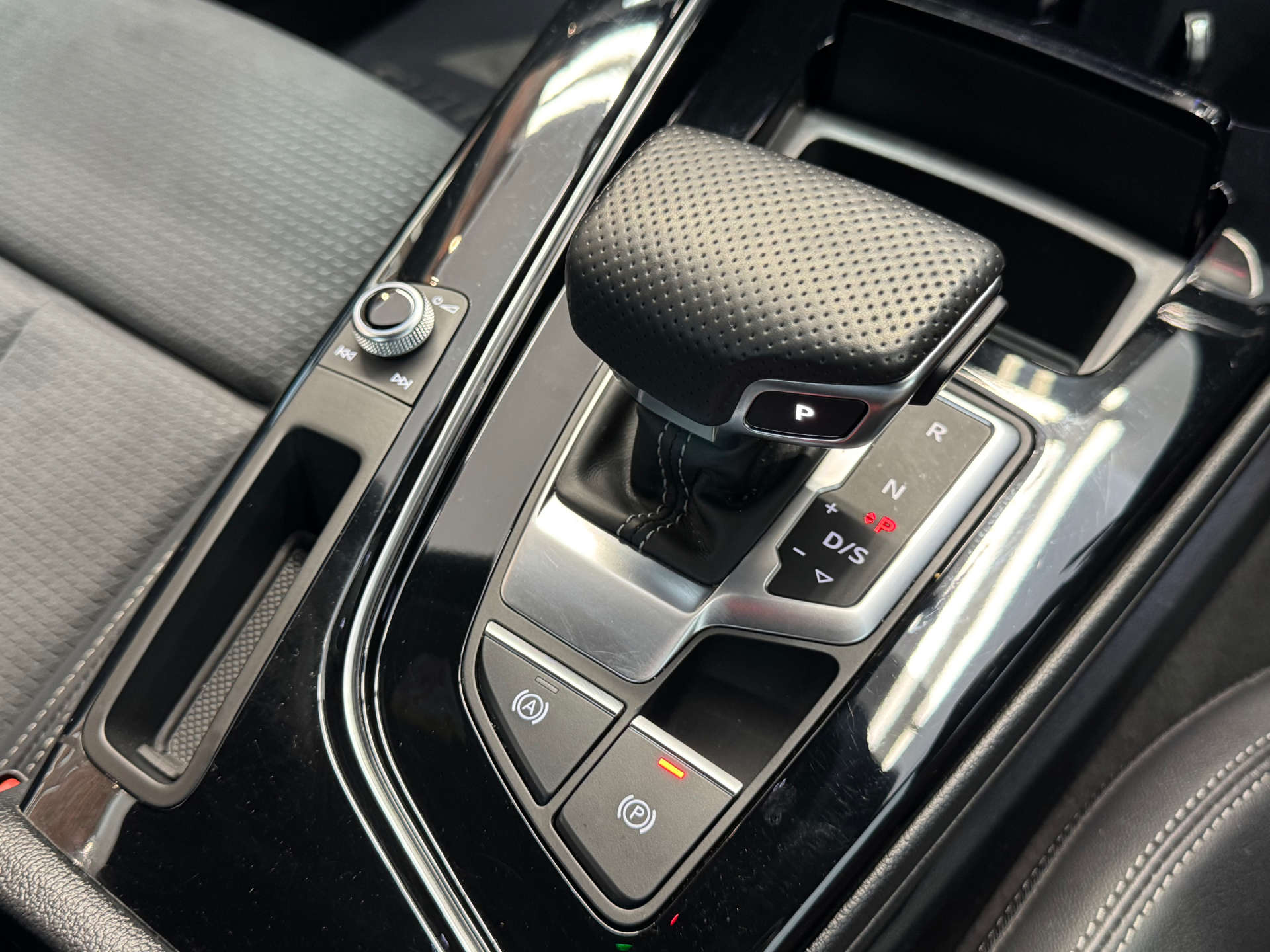 AUDI A5 2.0 A5 Sportback 35 TFSI MHEV Black Edition Semi-Auto 5dr #42