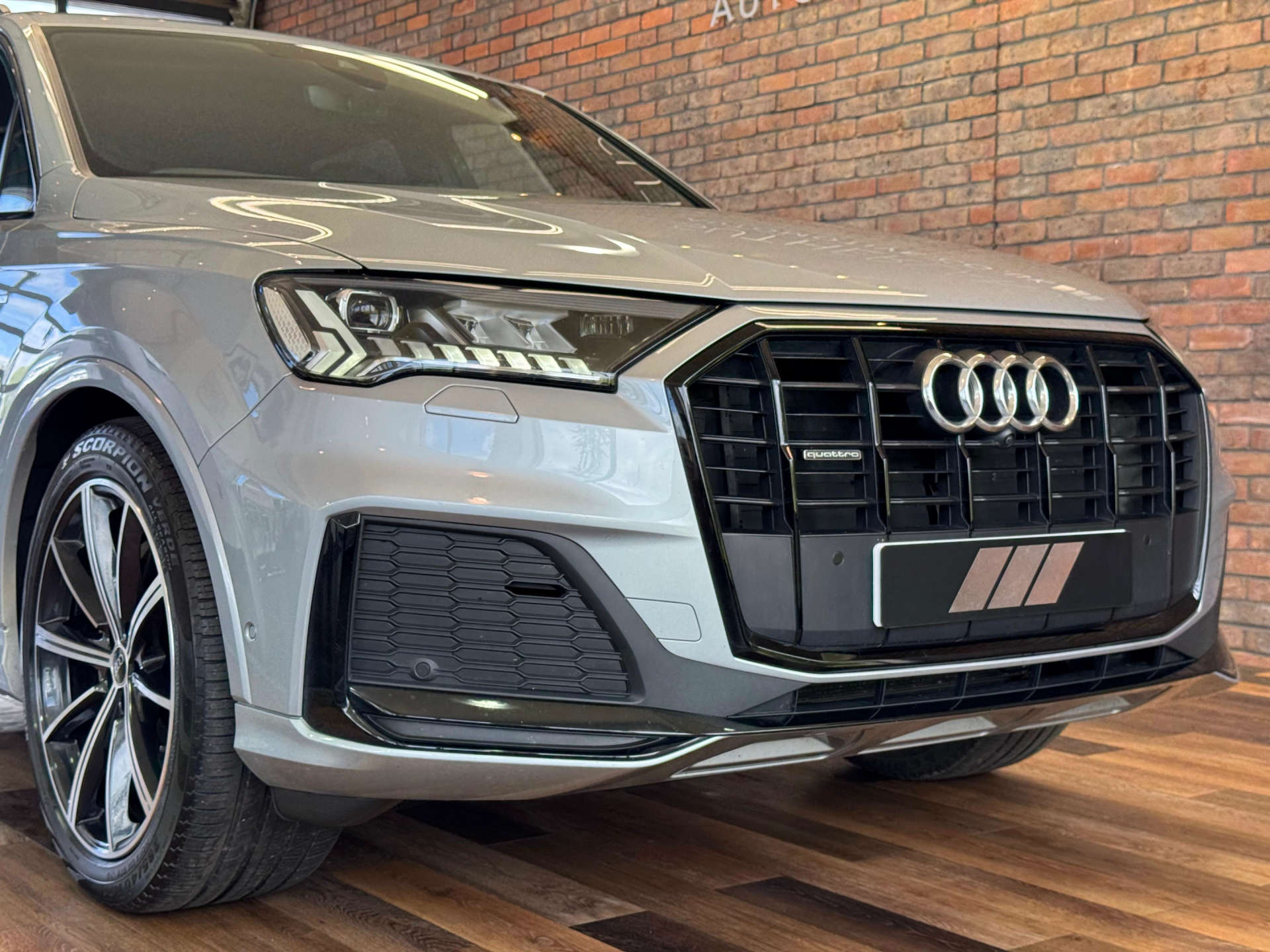 AUDI Q7 3.0 Q7 Black Edition 50 TDI MHEV Quattro Auto 4WD 5dr #8