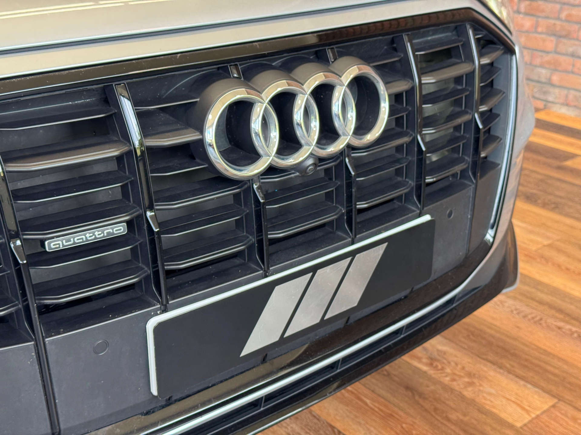 AUDI Q7 3.0 Q7 Black Edition 50 TDI MHEV Quattro Auto 4WD 5dr #9