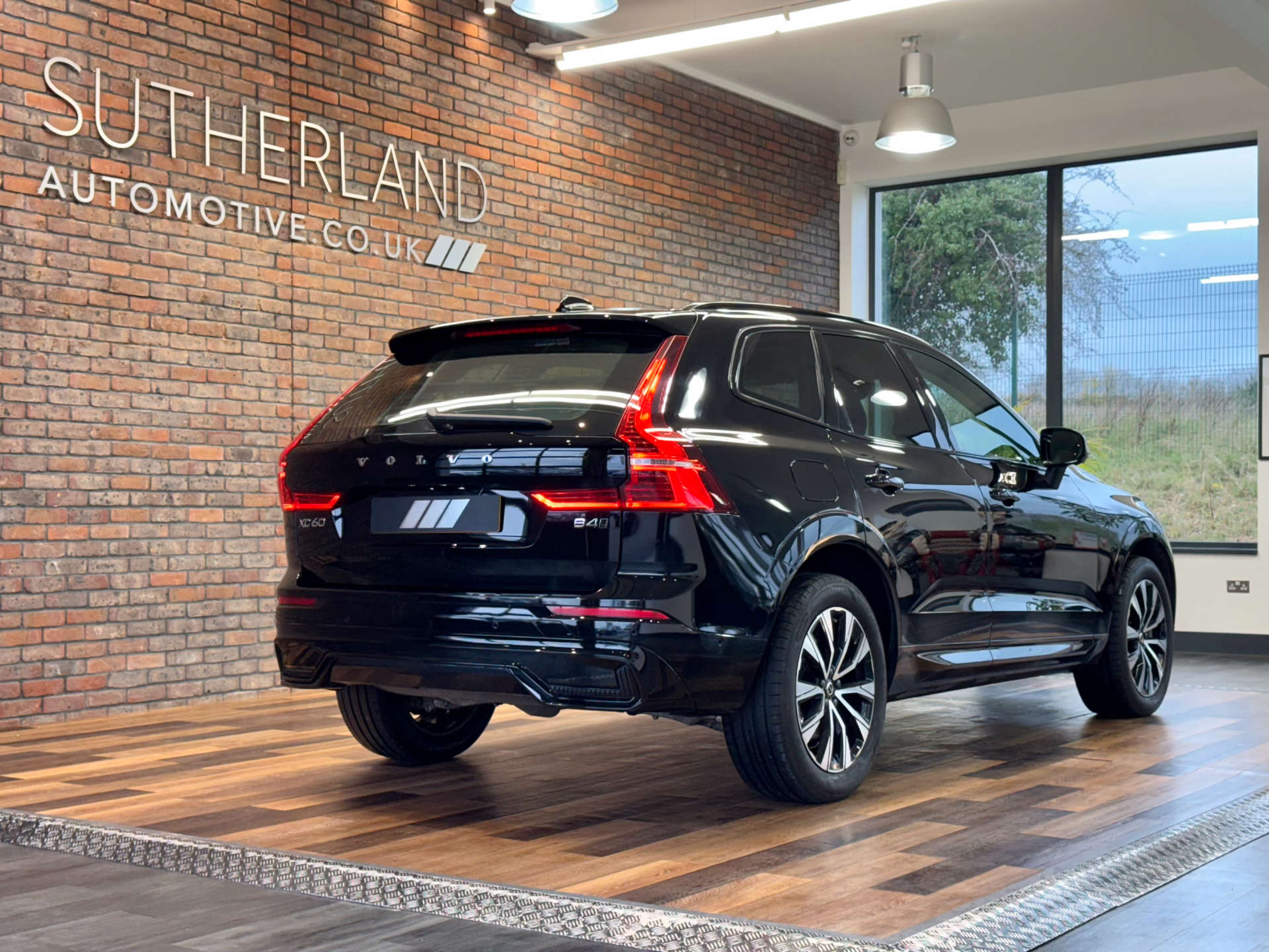 VOLVO XC60 2.0 XC60 + B4 MHEV AWD Auto 4WD 5dr #5