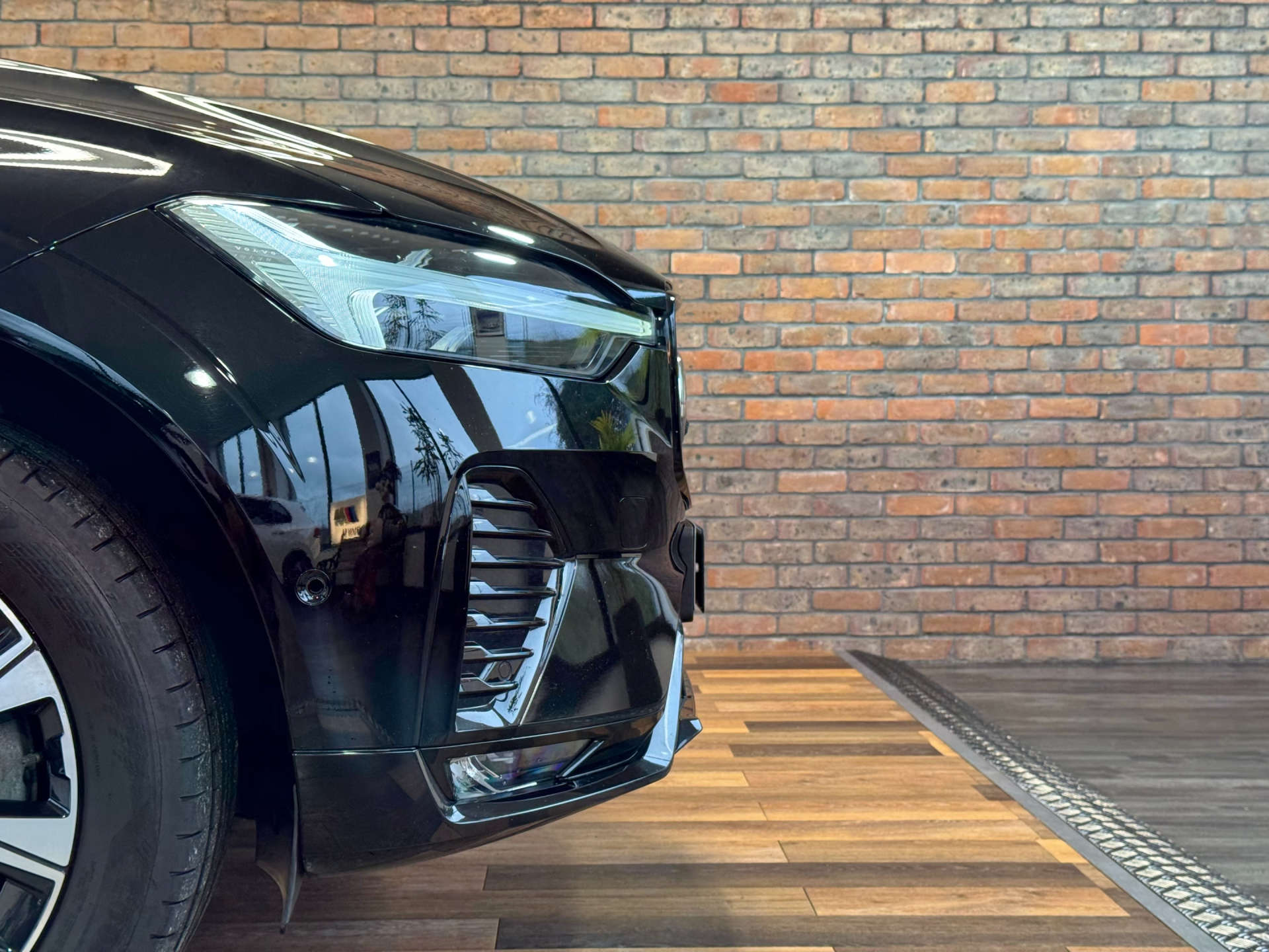 VOLVO XC60 2.0 XC60 + B4 MHEV AWD Auto 4WD 5dr #12