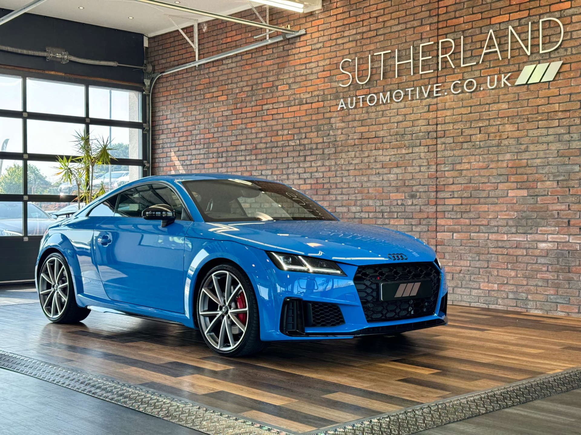 AUDI TT 2.0 TTS Black Edition TFSI Quattro Semi-Auto 4WD 3dr #4