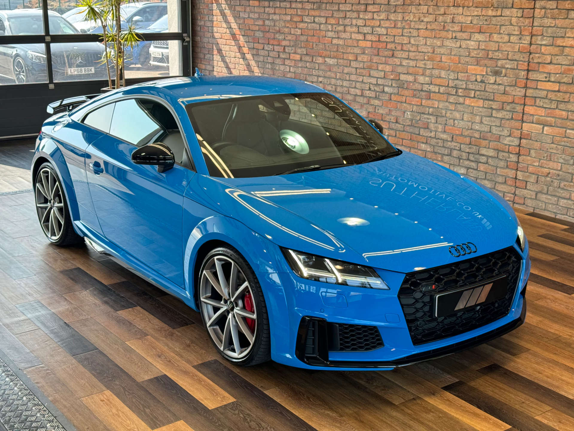 AUDI TT 2.0 TTS Black Edition TFSI Quattro Semi-Auto 4WD 3dr #5