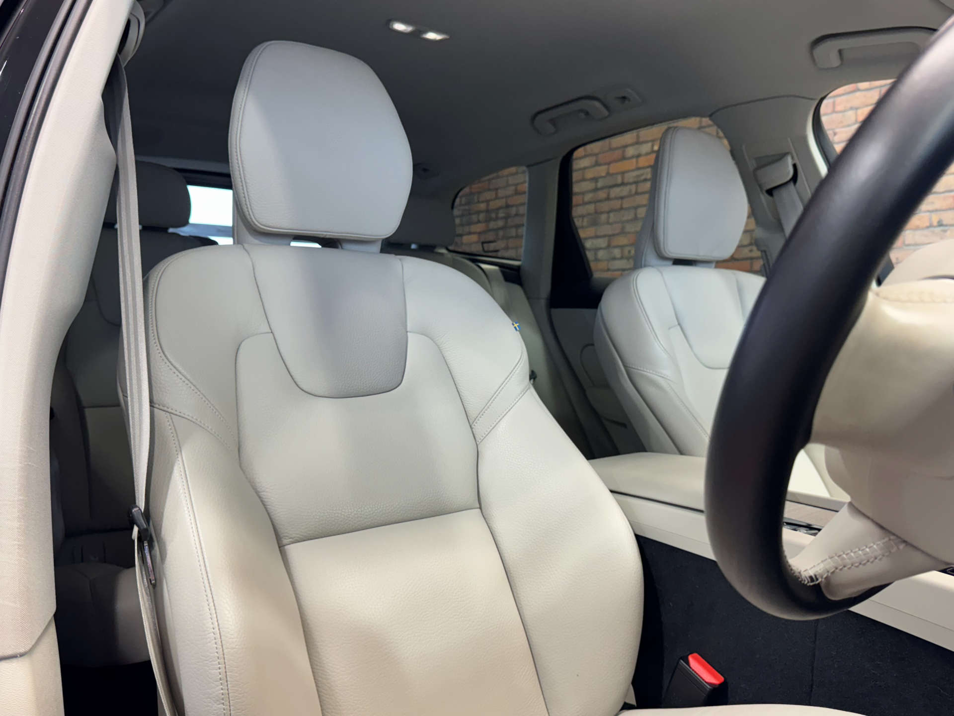 VOLVO XC60 2.0 XC60 + B4 MHEV AWD Auto 4WD 5dr #34