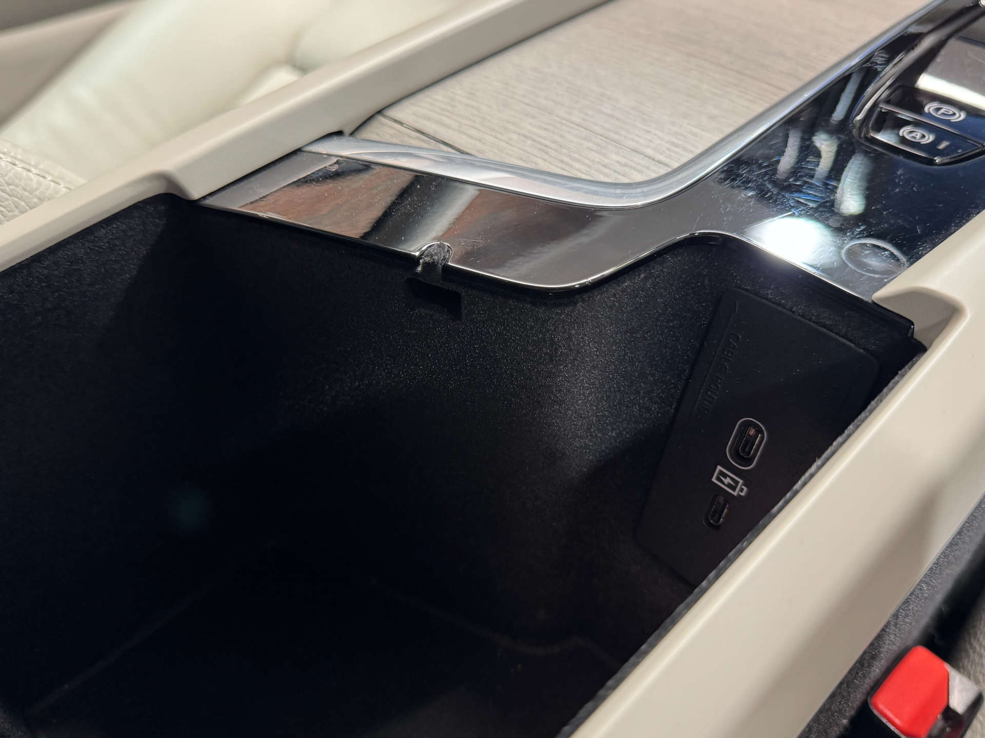 VOLVO XC60 2.0 XC60 + B4 MHEV AWD Auto 4WD 5dr #48