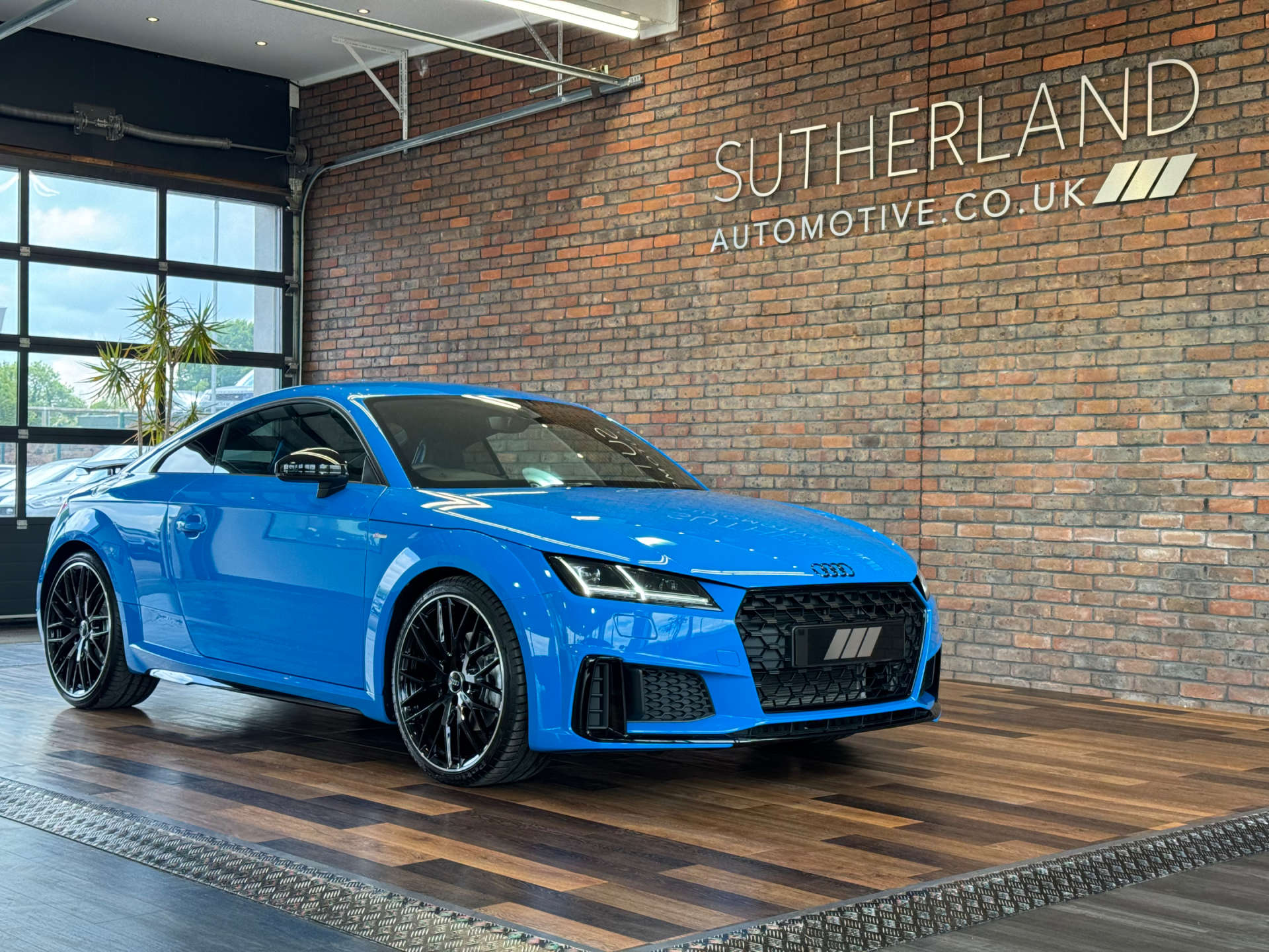 AUDI TT 2.0 TT Black Edition 40 TFSI Semi-Auto 3dr #4