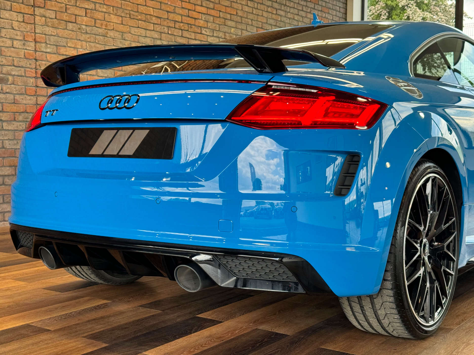 AUDI TT 2.0 TT Black Edition 40 TFSI Semi-Auto 3dr #17