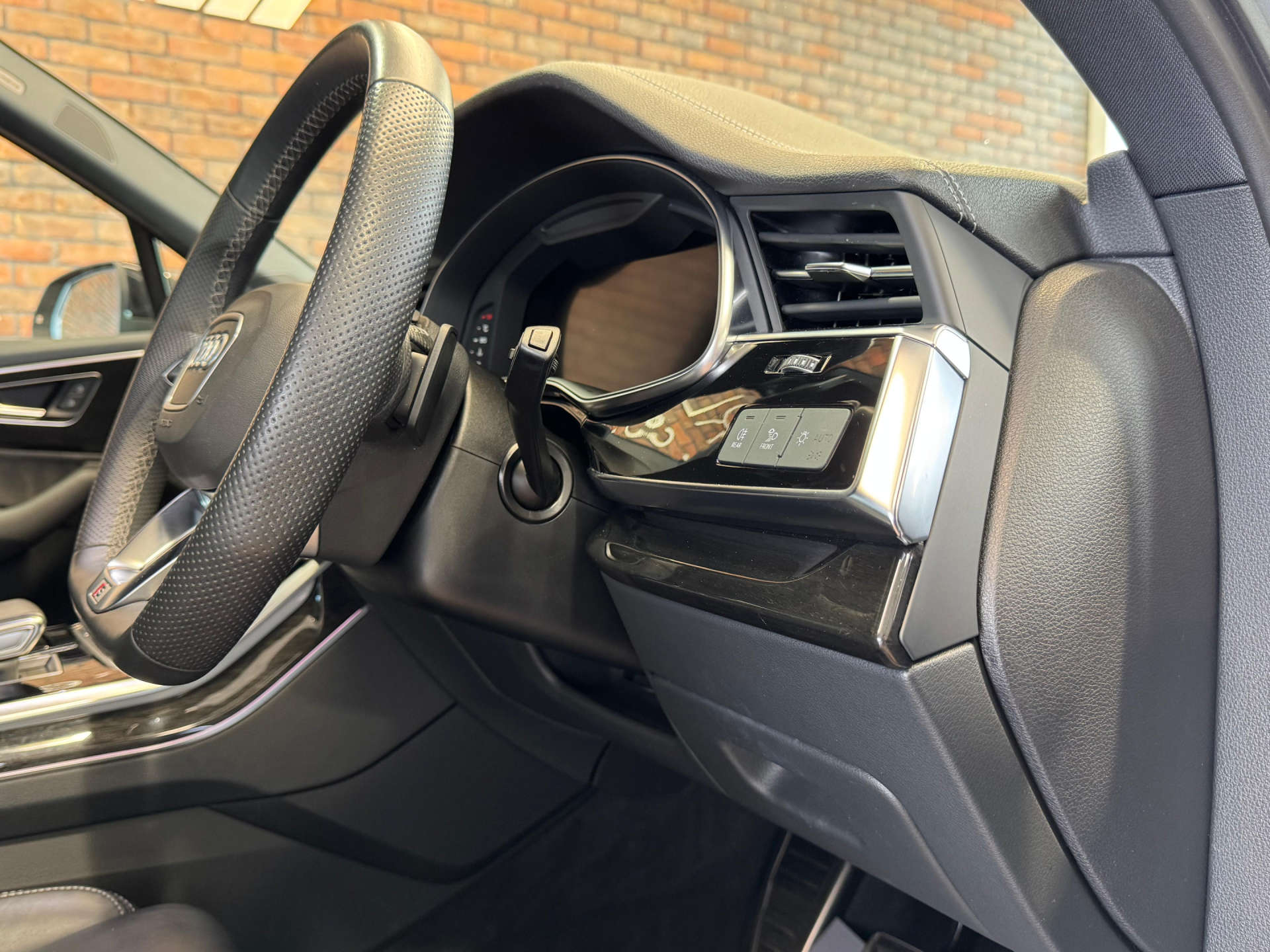 AUDI Q7 3.0 Q7 Black Edition 50 TDI MHEV Quattro Auto 4WD 5dr #69
