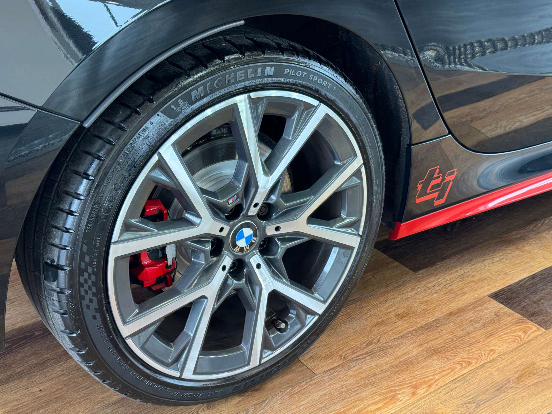 BMW 1 SERIES 2.0 128ti Auto 5dr #18
