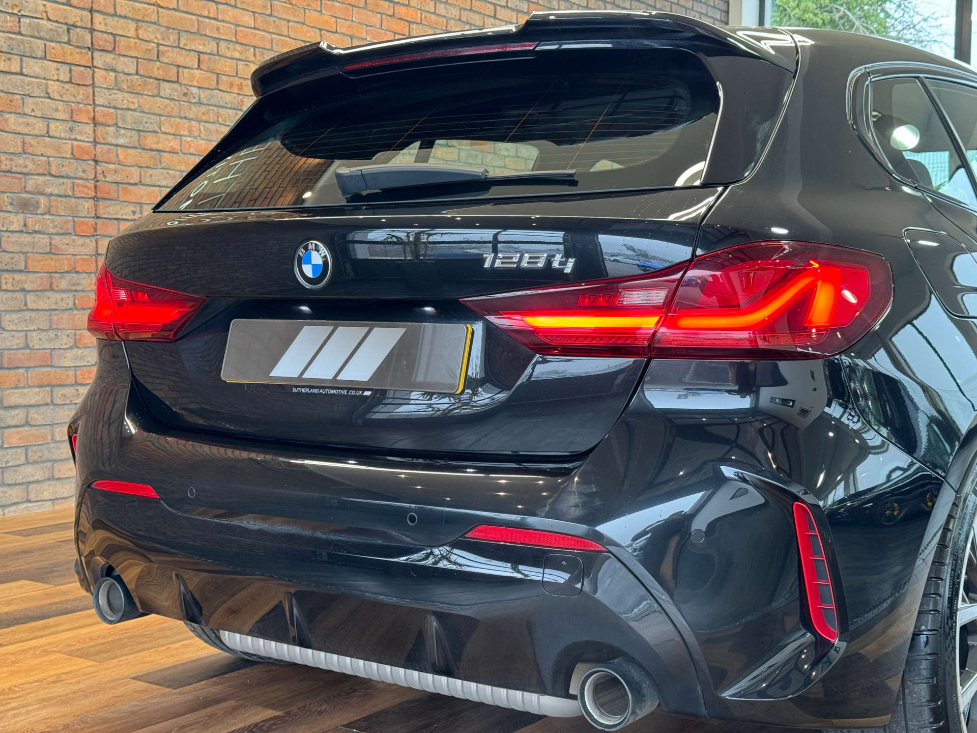 BMW 1 SERIES 2.0 128ti Auto 5dr #21