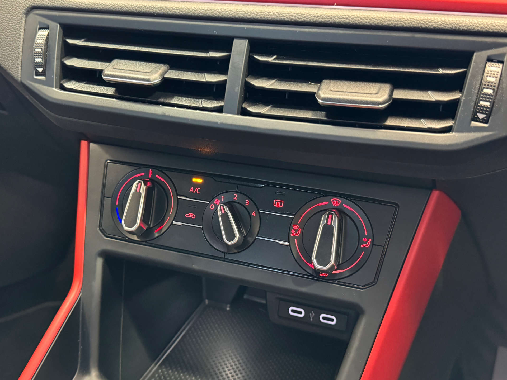 VOLKSWAGEN POLO 2.0 Polo GTi+ TSi Semi-Auto 5dr #36