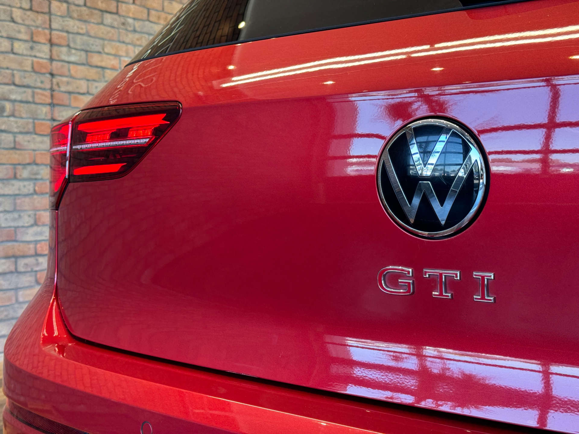 VOLKSWAGEN GOLF 2.0 Golf GTi TSi Semi-Auto 5dr #22