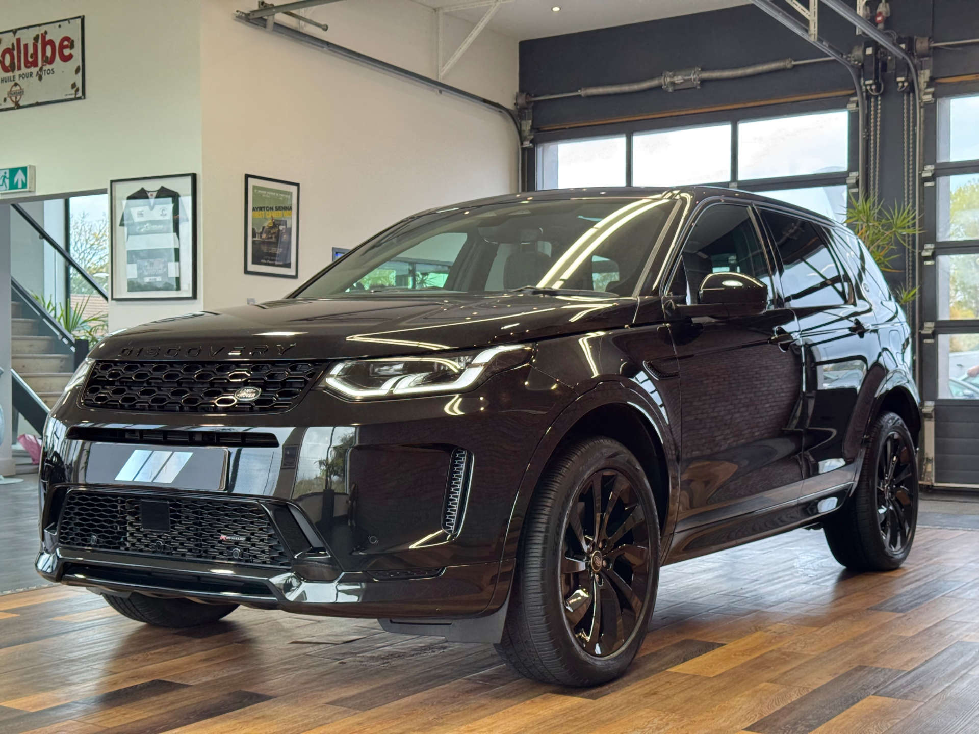 LAND ROVER DISCOVERY SPORT 1.5 Discovery Sport R-Dynamic HSE P300e Auto 4WD 5dr #9