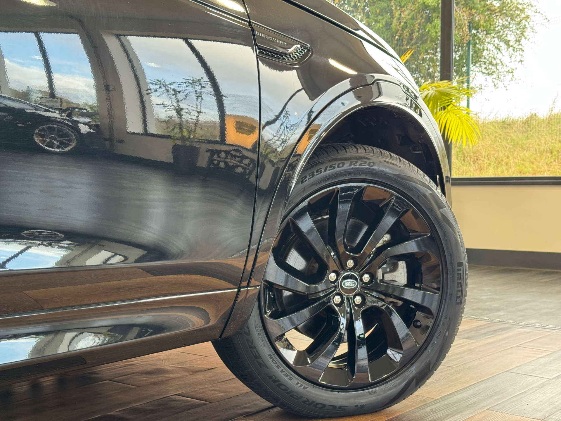 LAND ROVER DISCOVERY SPORT 1.5 Discovery Sport R-Dynamic HSE P300e Auto 4WD 5dr #13