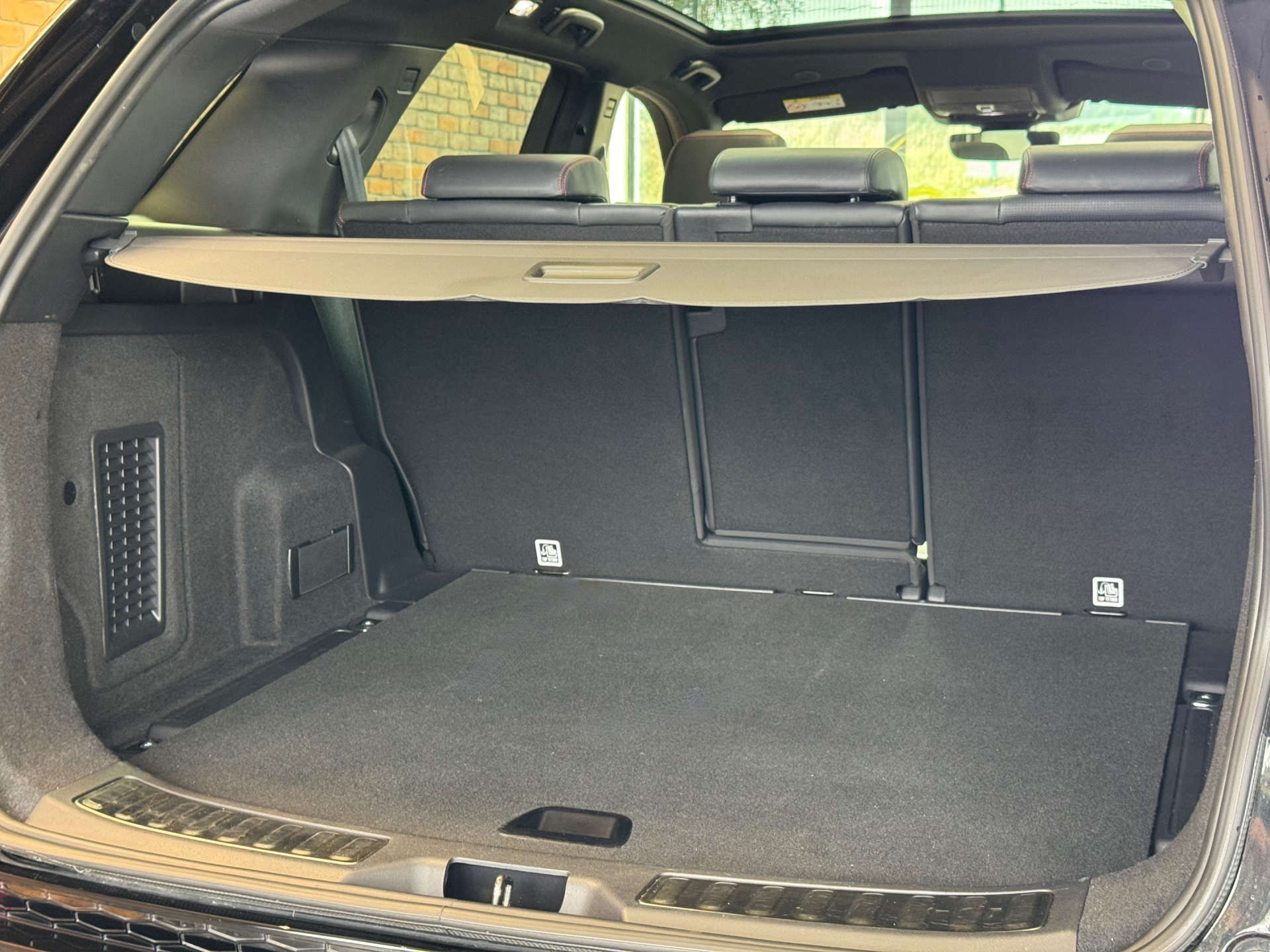 LAND ROVER DISCOVERY SPORT 1.5 Discovery Sport R-Dynamic HSE P300e Auto 4WD 5dr #20