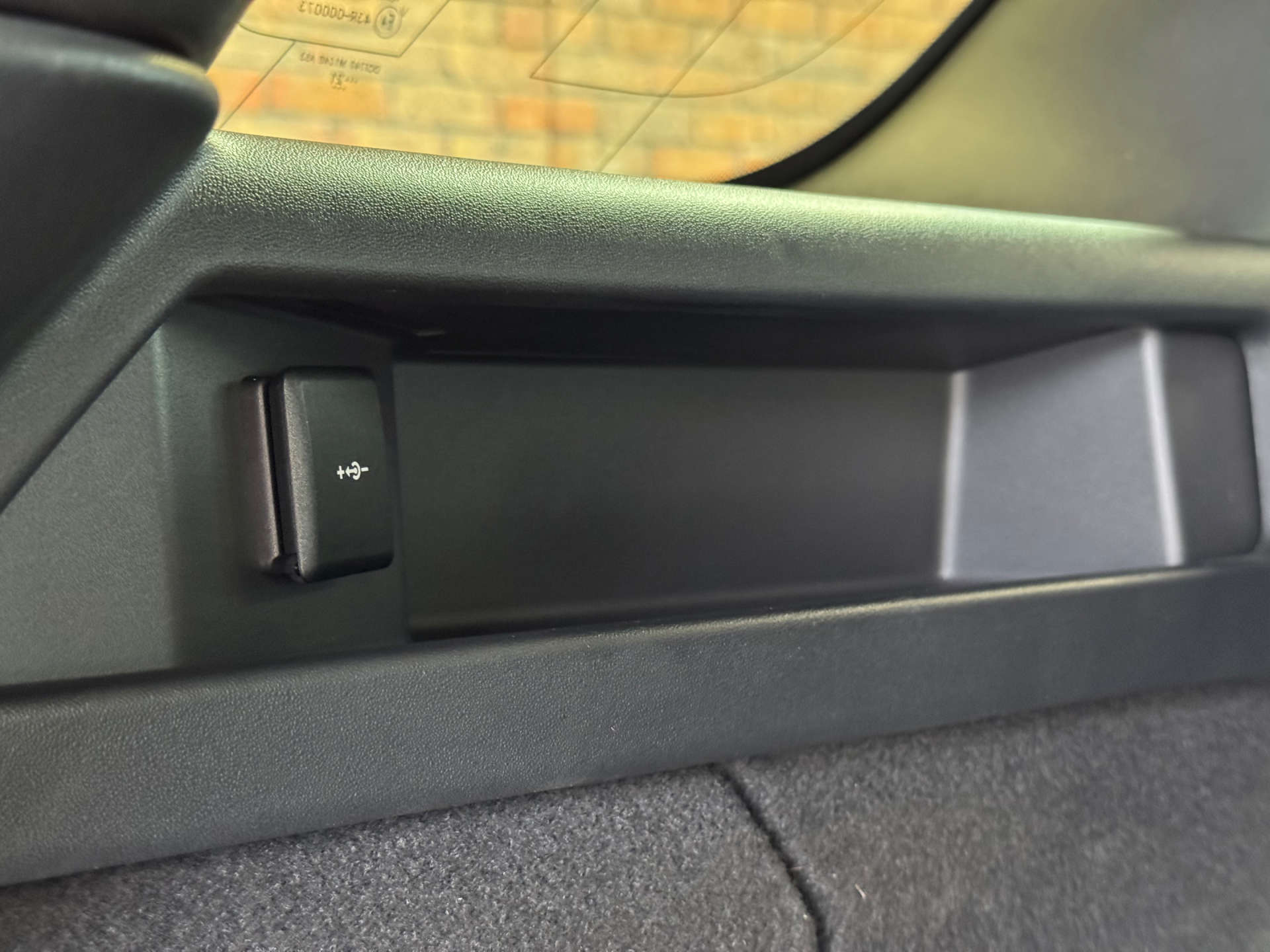 LAND ROVER DISCOVERY SPORT 1.5 Discovery Sport R-Dynamic HSE P300e Auto 4WD 5dr #21