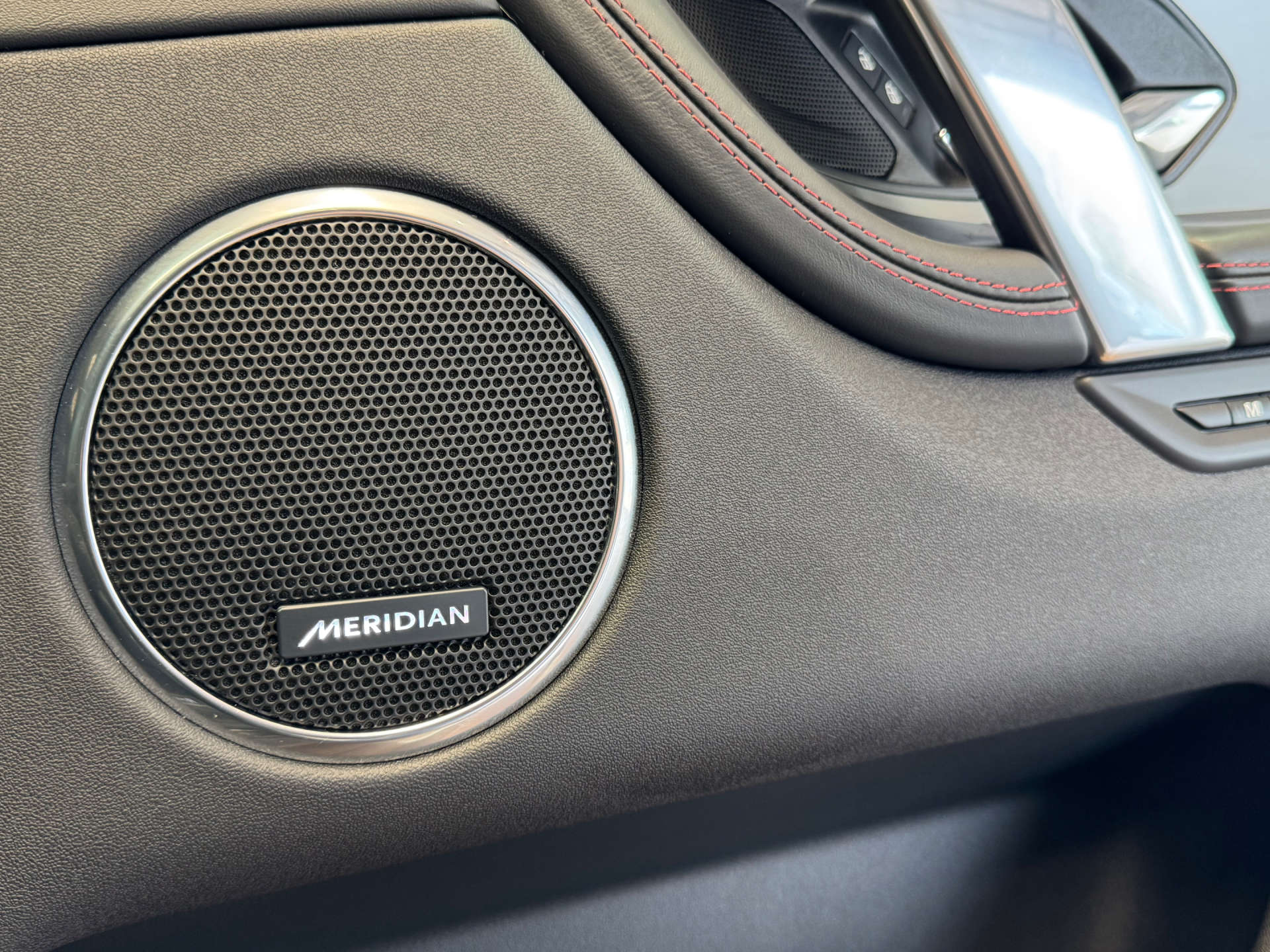 LAND ROVER DISCOVERY SPORT 1.5 Discovery Sport R-Dynamic HSE P300e Auto 4WD 5dr #34