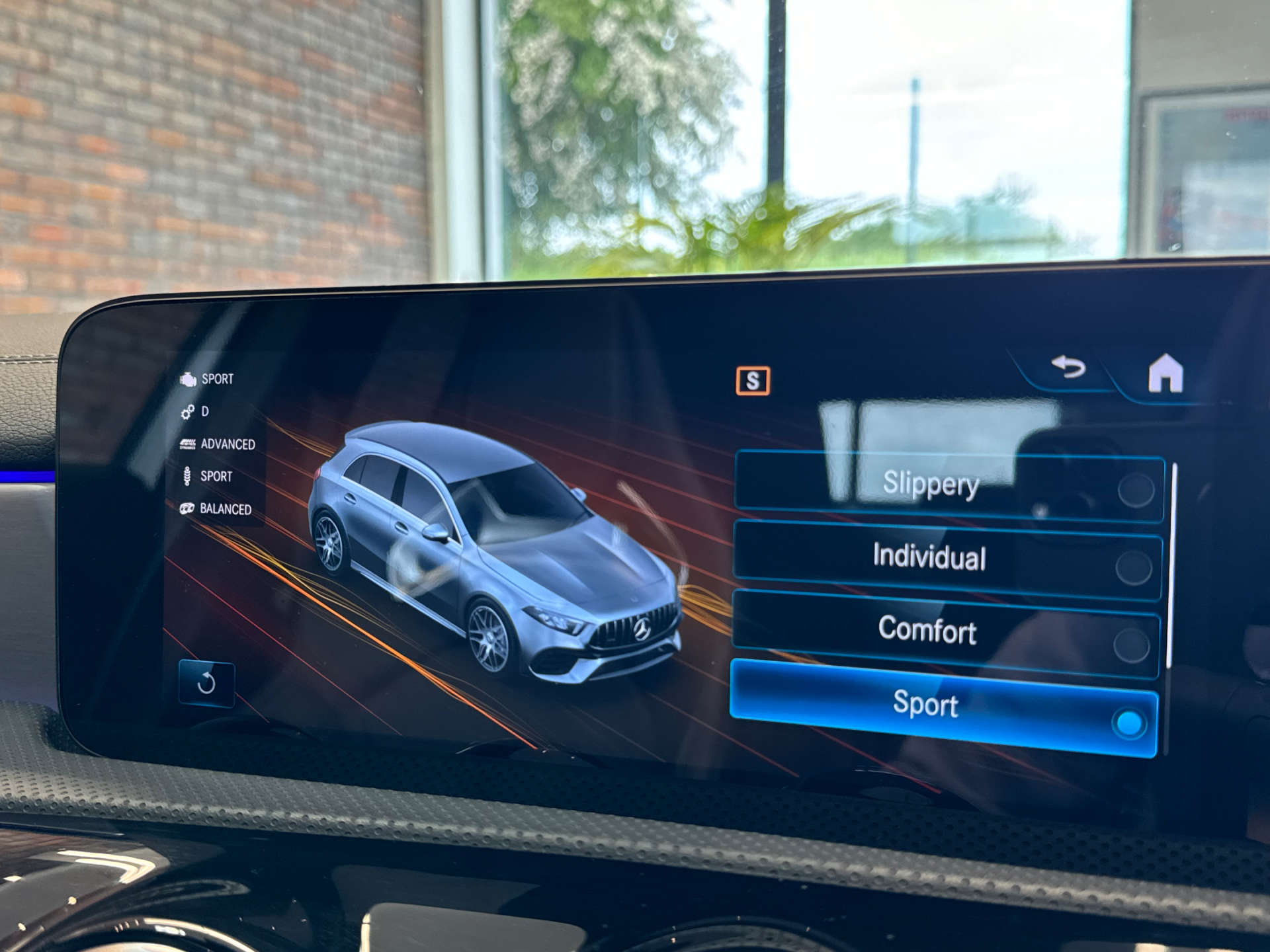 MERCEDES-BENZ A-CLASS 2.0 AMG A 45 S 4Matic+ + Auto 4WD 5dr #40