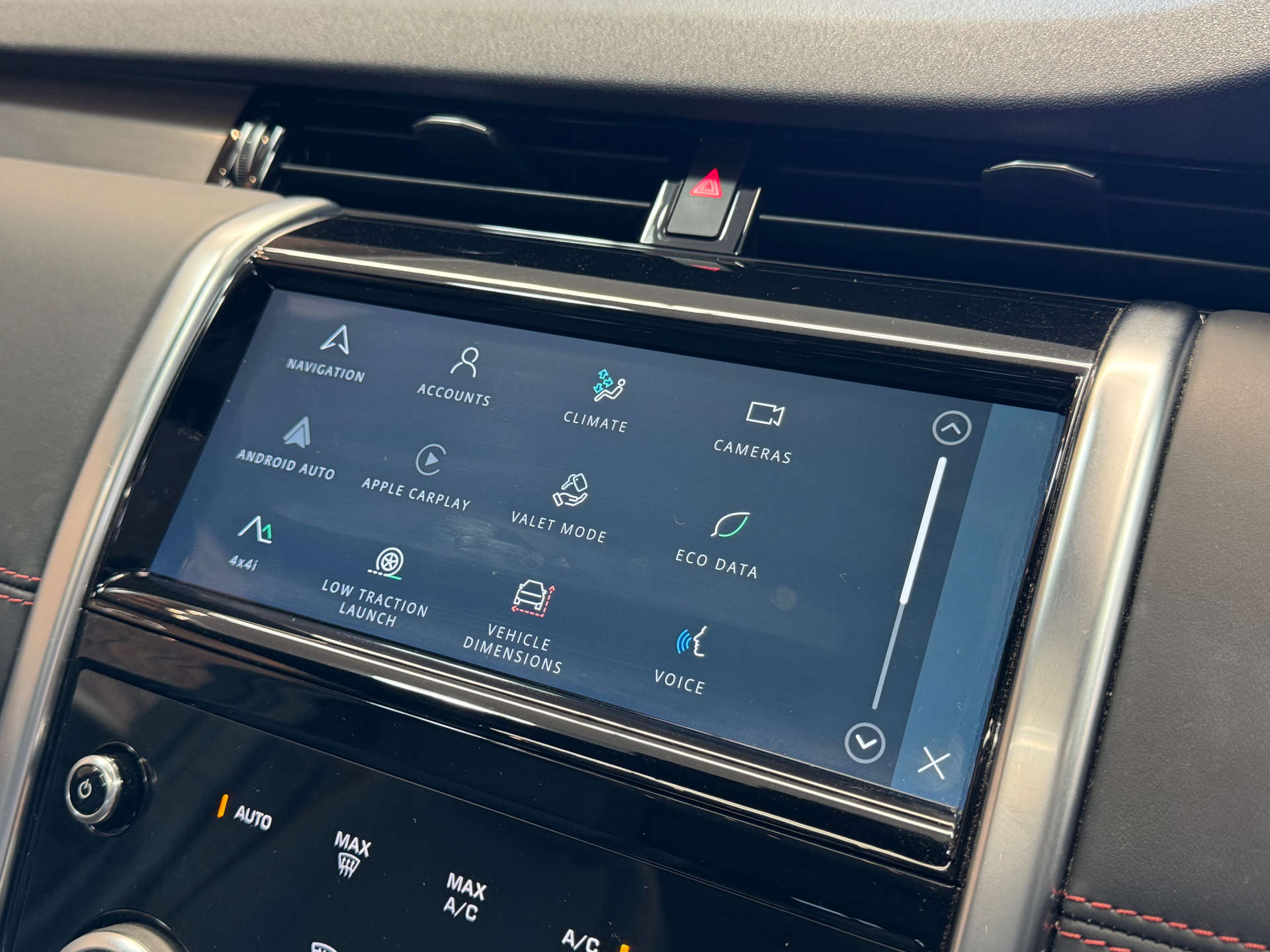 LAND ROVER DISCOVERY SPORT 1.5 Discovery Sport R-Dynamic HSE P300e Auto 4WD 5dr #40