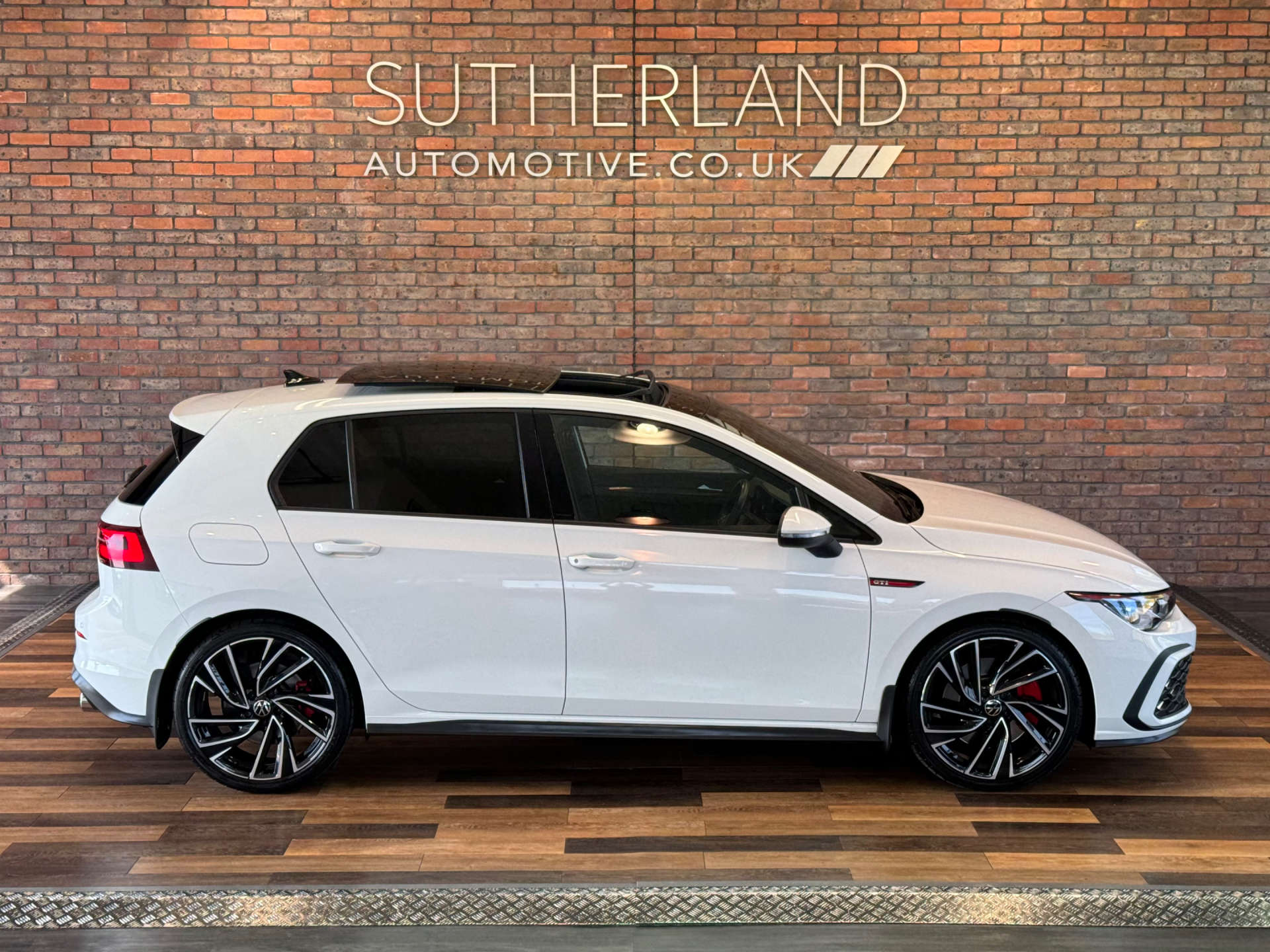 VOLKSWAGEN GOLF 2.0 Golf GTi TSi Semi-Auto 5dr #3