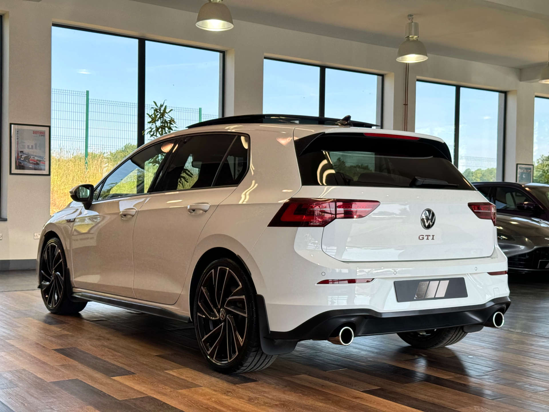 VOLKSWAGEN GOLF 2.0 Golf GTi TSi Semi-Auto 5dr #9
