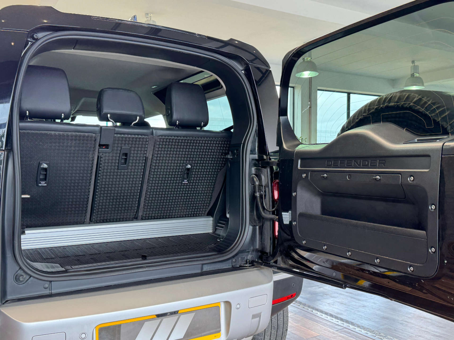 LAND ROVER DEFENDER 3.0 Defender S D MHEV Auto 4WD 3dr #27