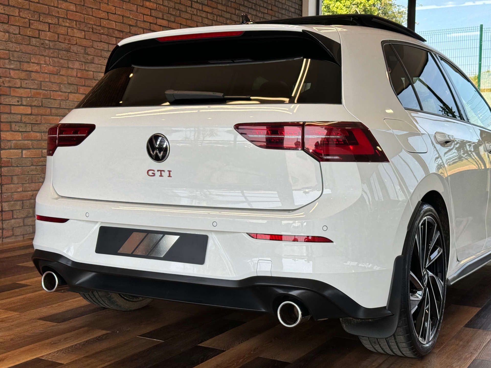 VOLKSWAGEN GOLF 2.0 Golf GTi TSi Semi-Auto 5dr #21