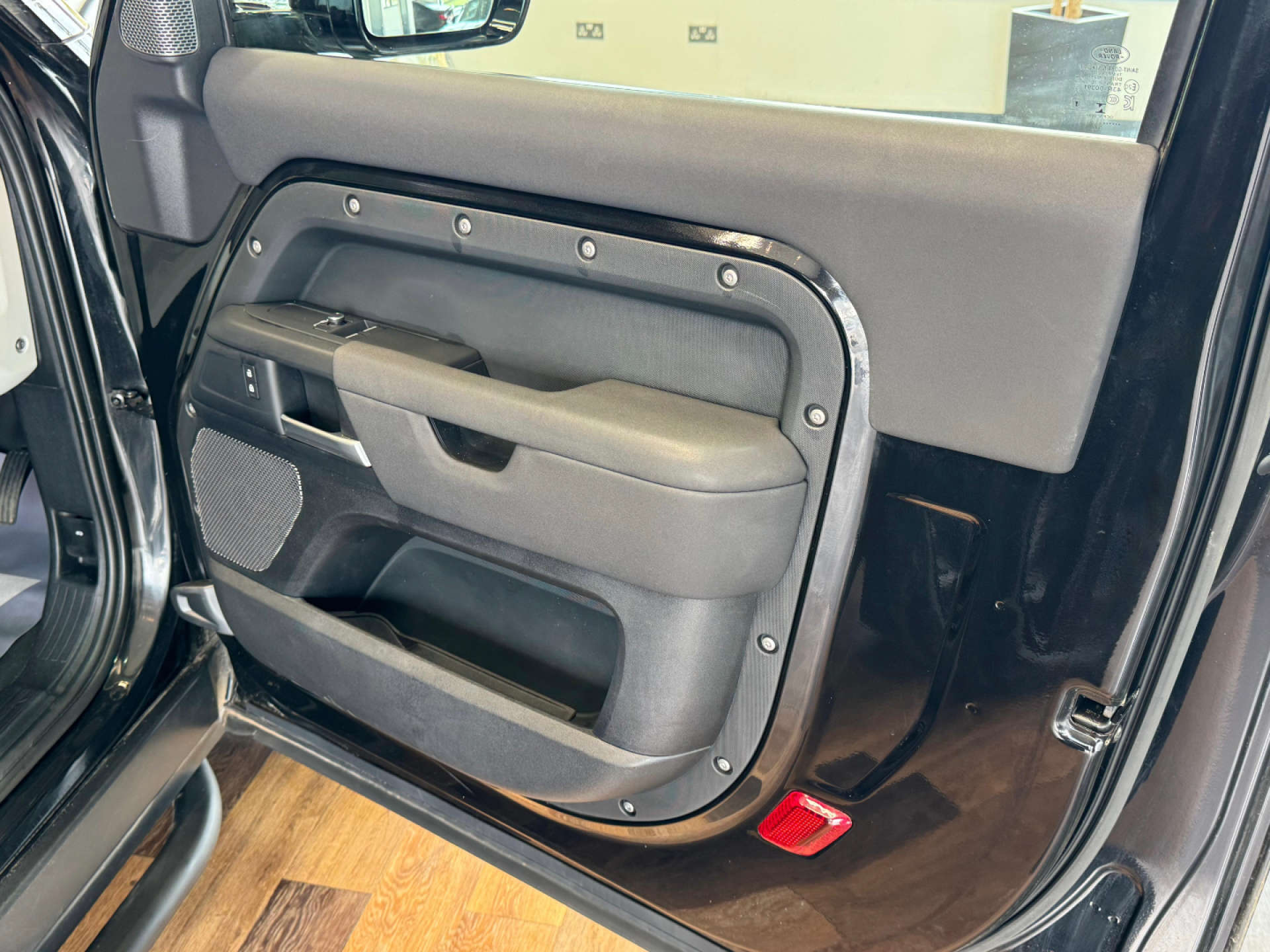 LAND ROVER DEFENDER 3.0 Defender S D MHEV Auto 4WD 3dr #38