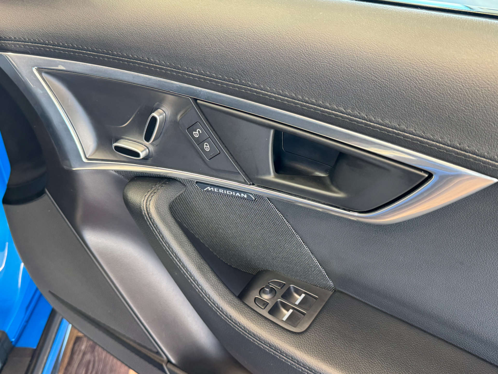 JAGUAR F-TYPE 3.0 F-Type V6 R-Dynamic Auto 3dr #48