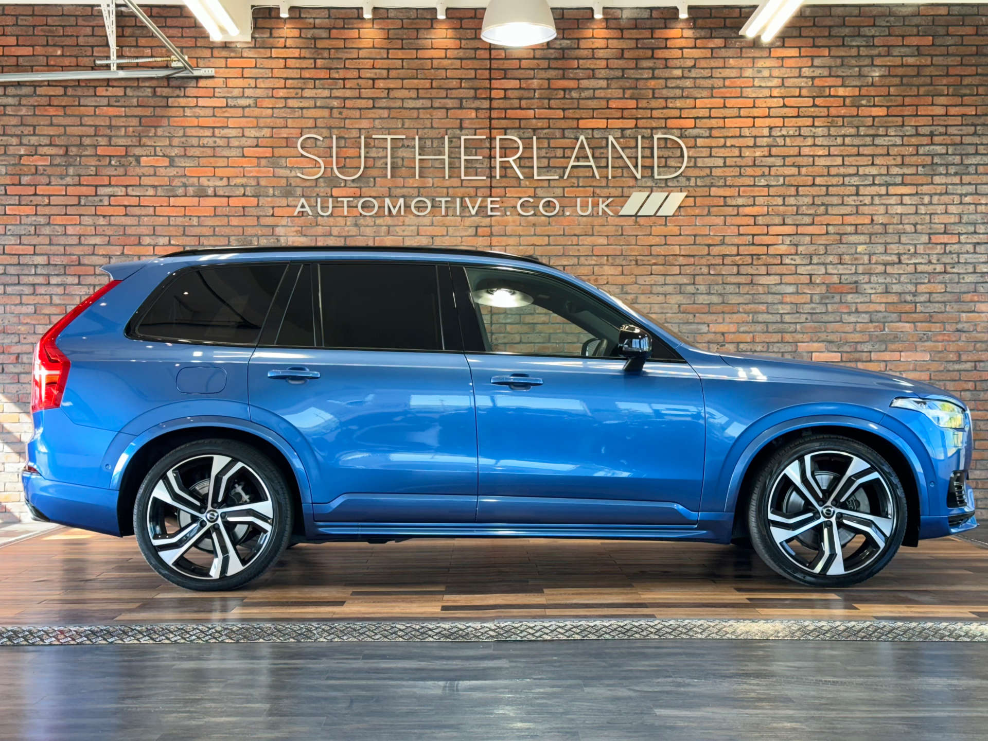 VOLVO XC90 2.0 XC90 R-Design Pro T8 PHEV AWD Auto 4WD 5dr #2