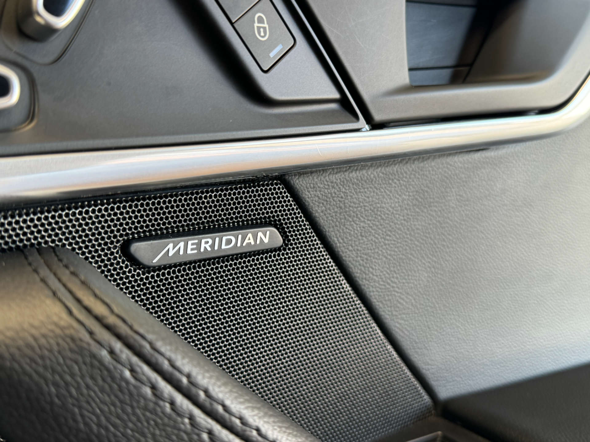 JAGUAR F-TYPE 3.0 F-Type V6 R-Dynamic Auto 3dr #49