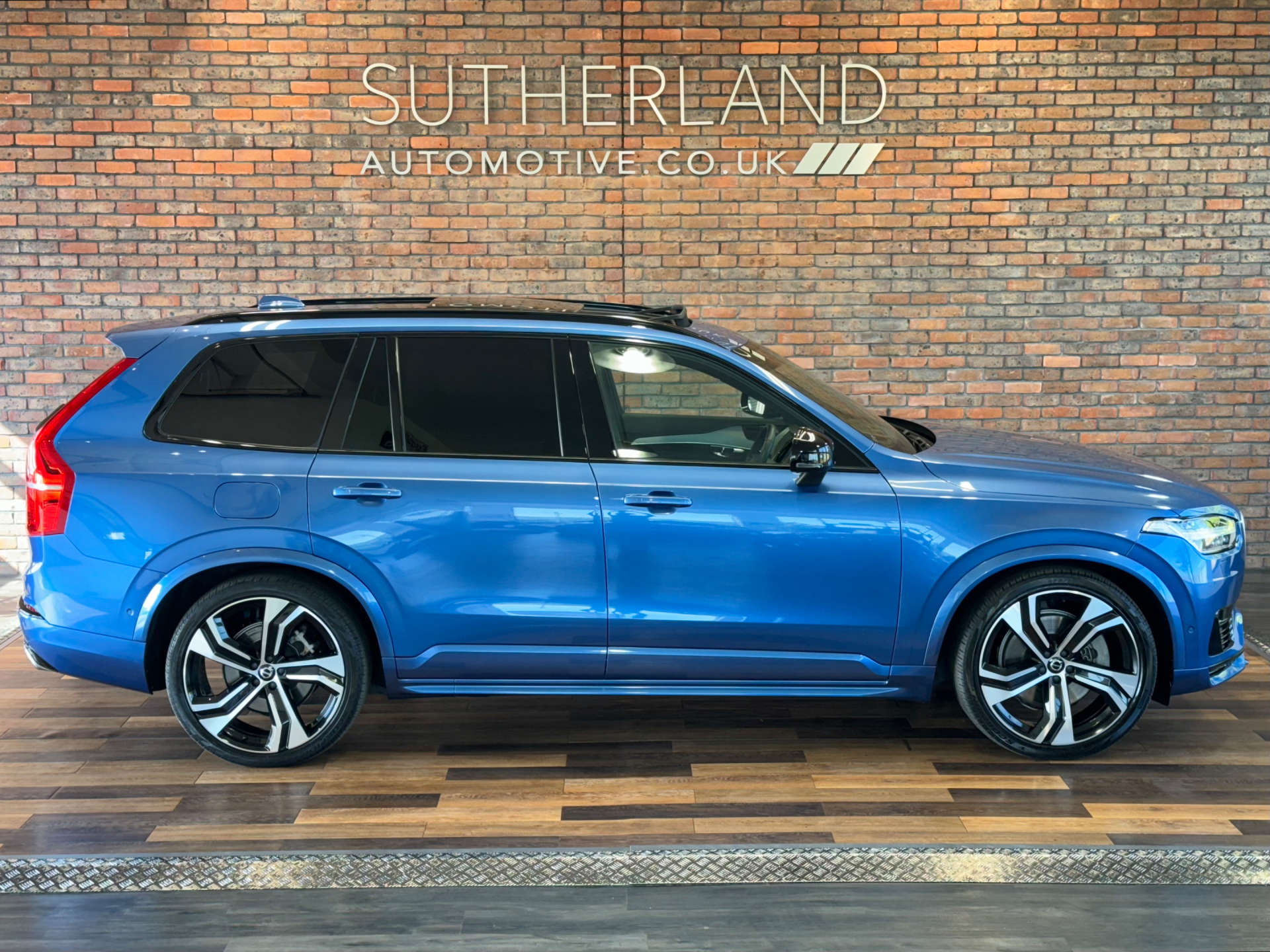 VOLVO XC90 2.0 XC90 R-Design Pro T8 PHEV AWD Auto 4WD 5dr #3