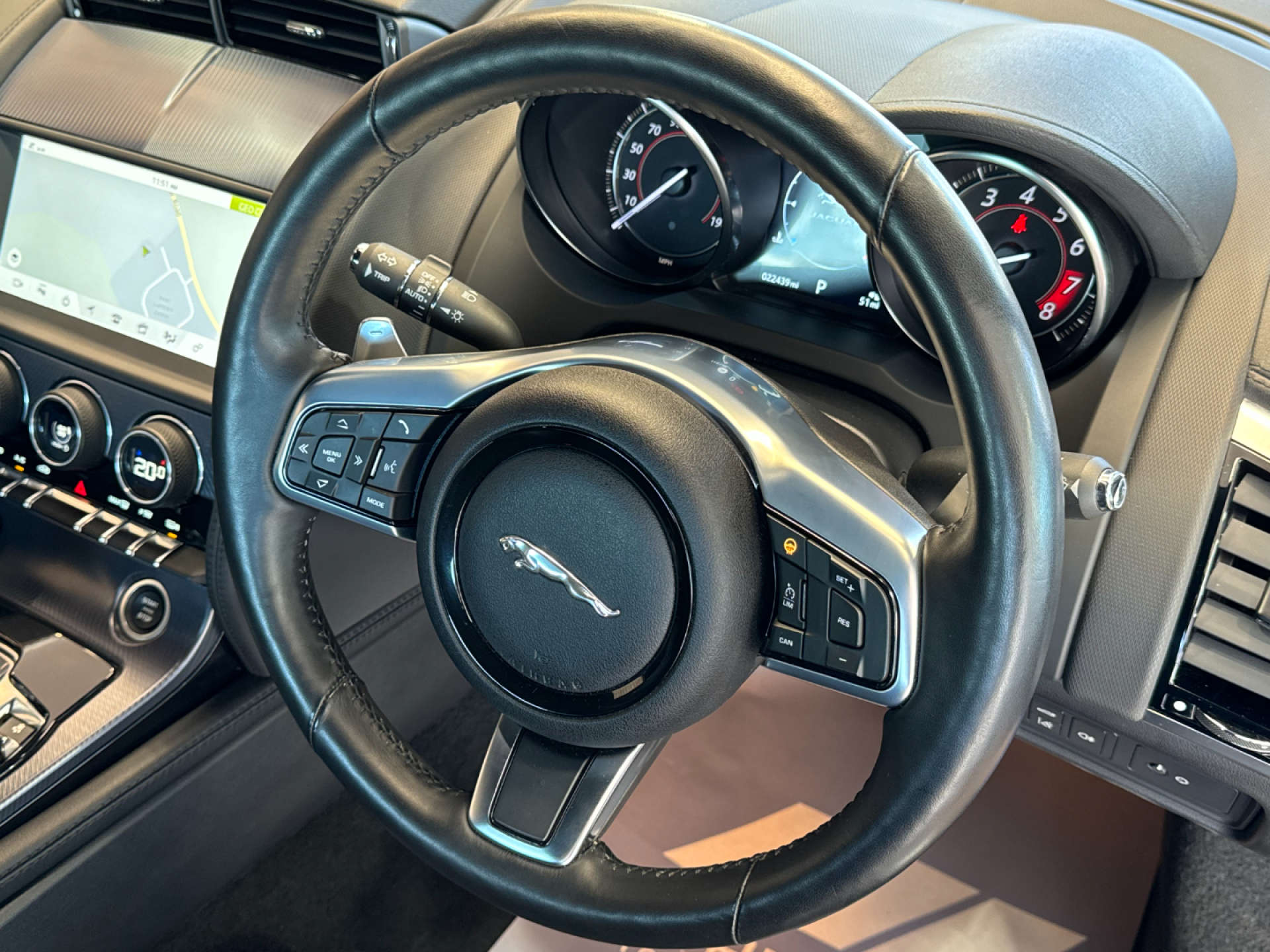 JAGUAR F-TYPE 3.0 F-Type V6 R-Dynamic Auto 3dr #69