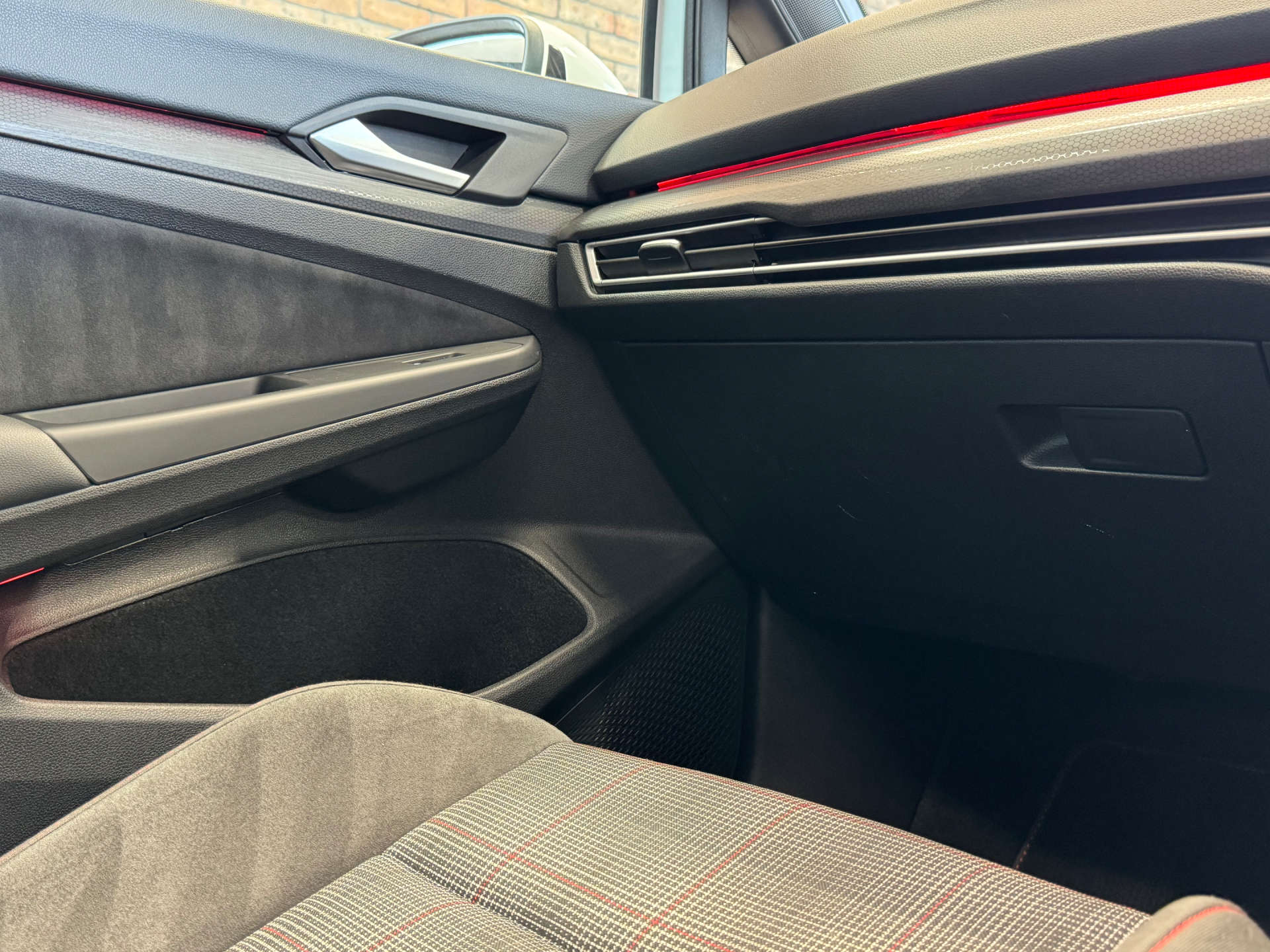 VOLKSWAGEN GOLF 2.0 Golf GTi TSi Semi-Auto 5dr #51