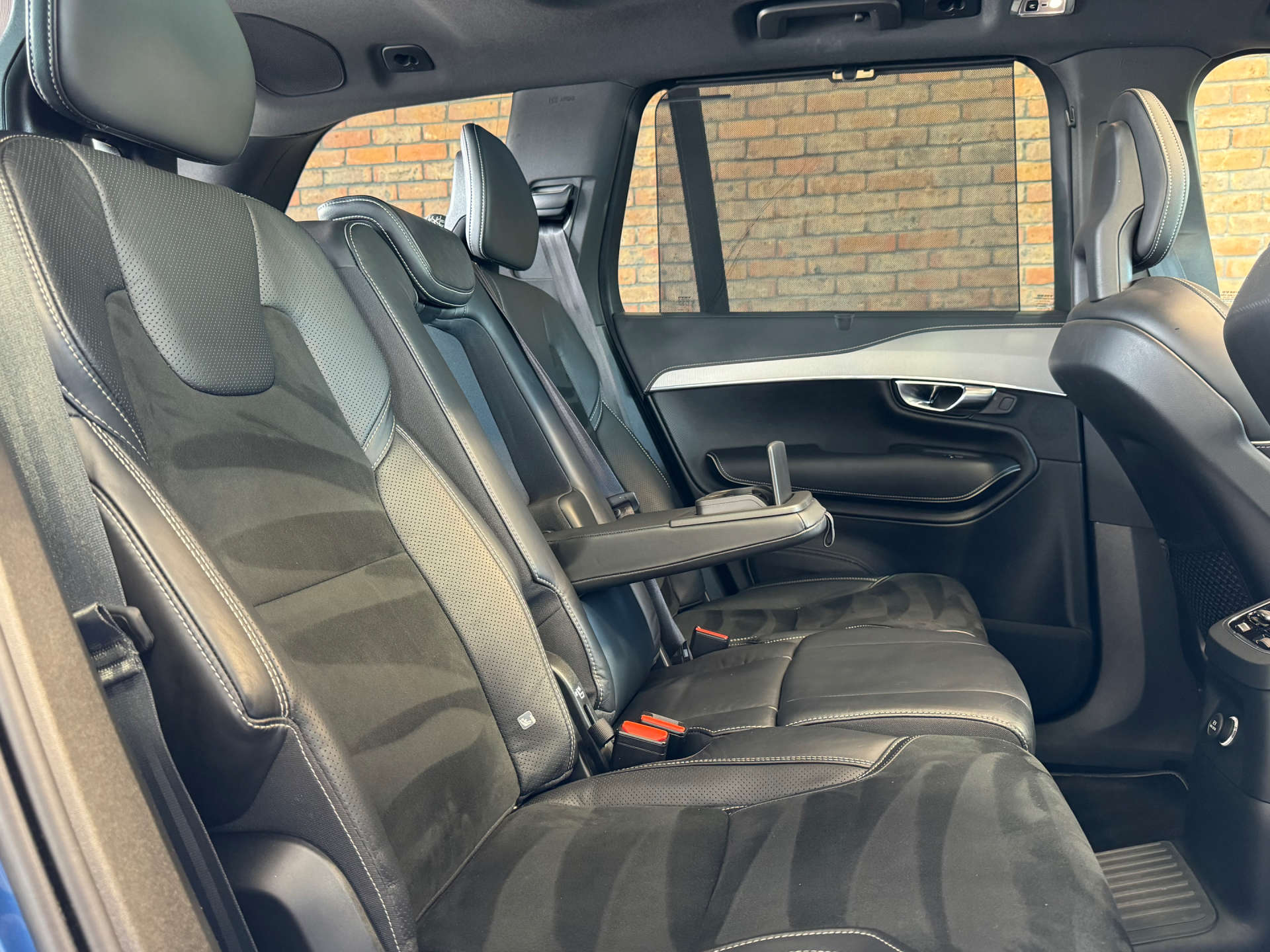 VOLVO XC90 2.0 XC90 R-Design Pro T8 PHEV AWD Auto 4WD 5dr #37