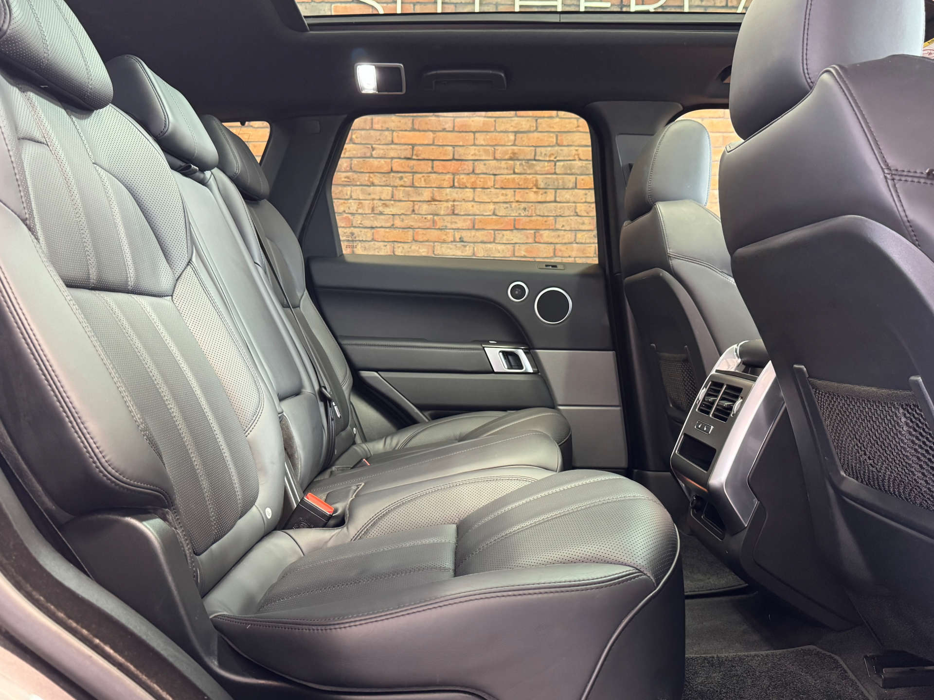 LAND ROVER RANGE ROVER SPORT 3.0 Range Rover Sport HSE Dynamic SDV6 Auto 4WD 5dr #25