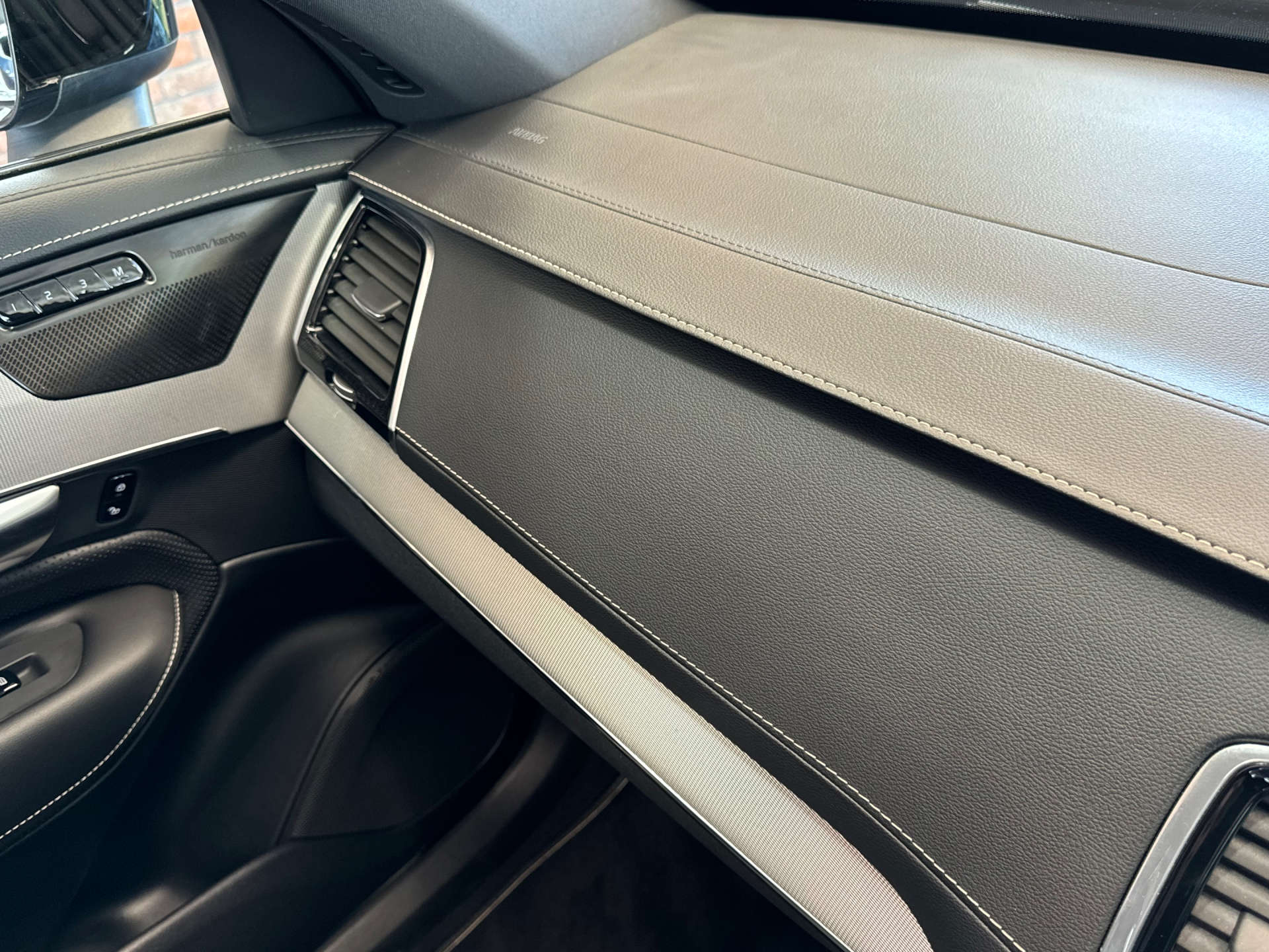 VOLVO XC90 2.0 XC90 R-Design Pro T8 PHEV AWD Auto 4WD 5dr #63