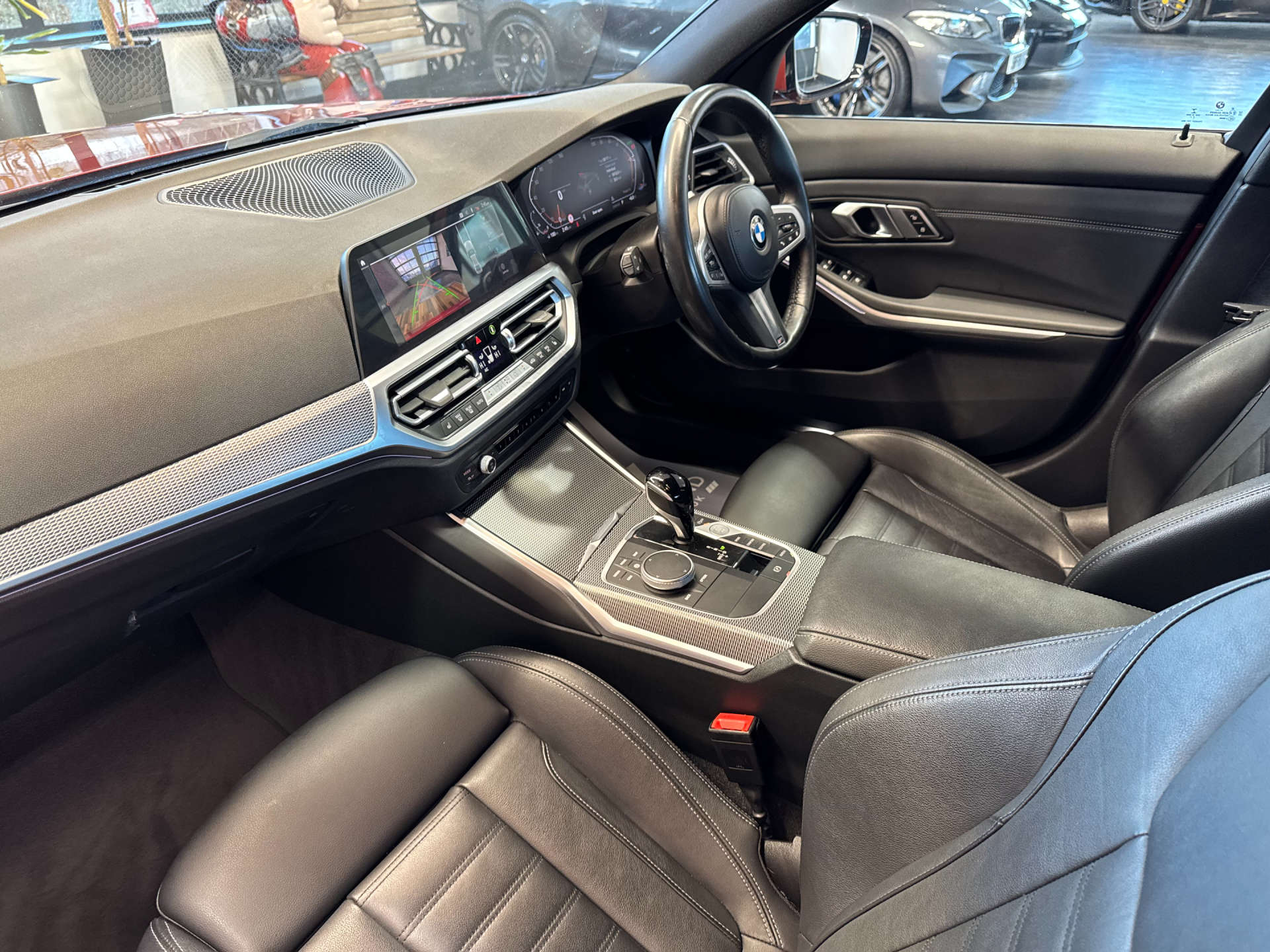 BMW 3 SERIES 2.0 320I M Sport Auto 4dr #31