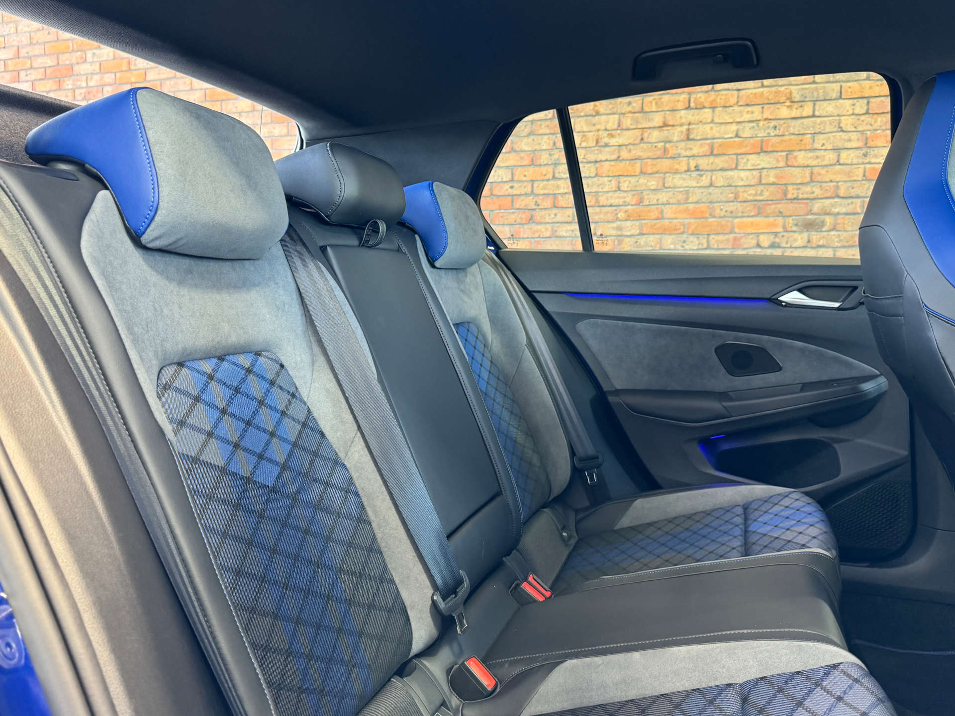 VOLKSWAGEN GOLF 2.0 Golf R TSi 4Motion Semi-Auto 4WD 5dr #25