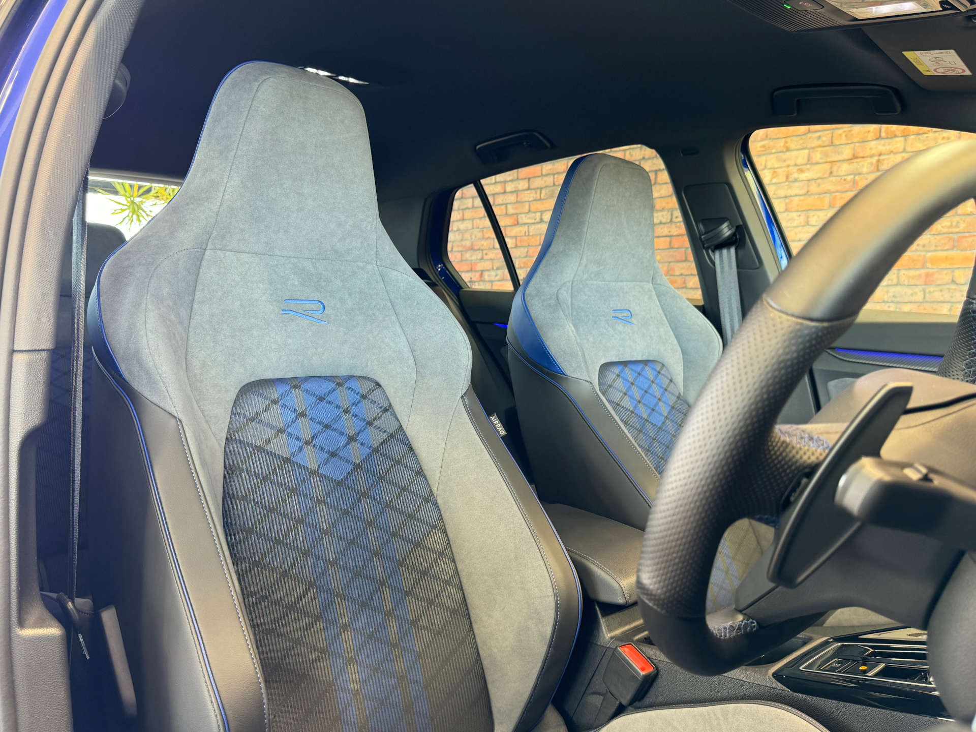 VOLKSWAGEN GOLF 2.0 Golf R TSi 4Motion Semi-Auto 4WD 5dr #33