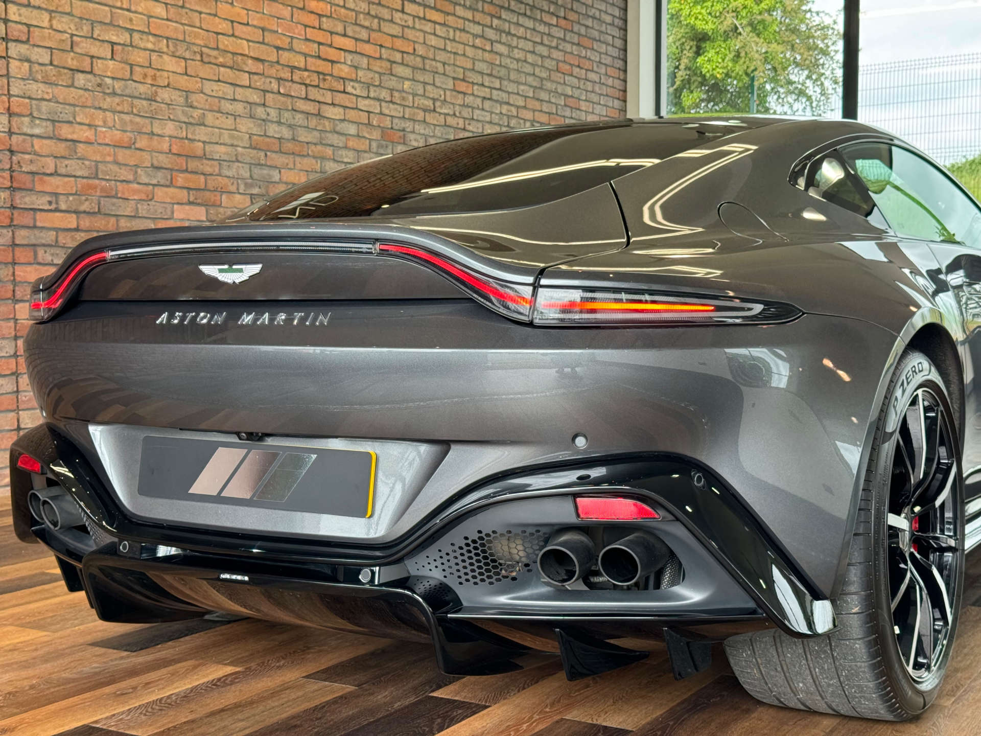 ASTON MARTIN VANTAGE 4.0 Vantage V8 Auto 3dr #27