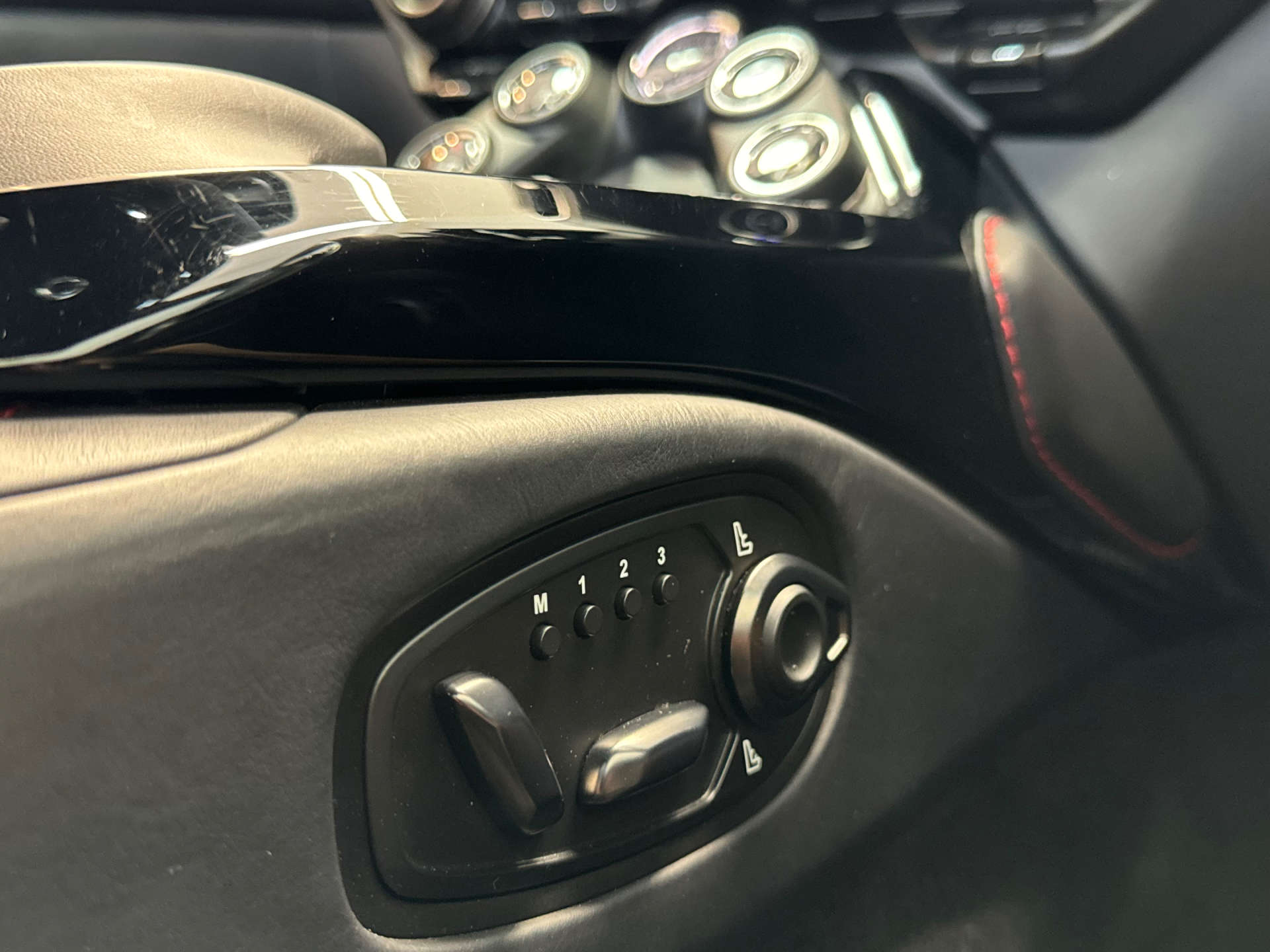 ASTON MARTIN VANTAGE 4.0 Vantage V8 Auto 3dr #54